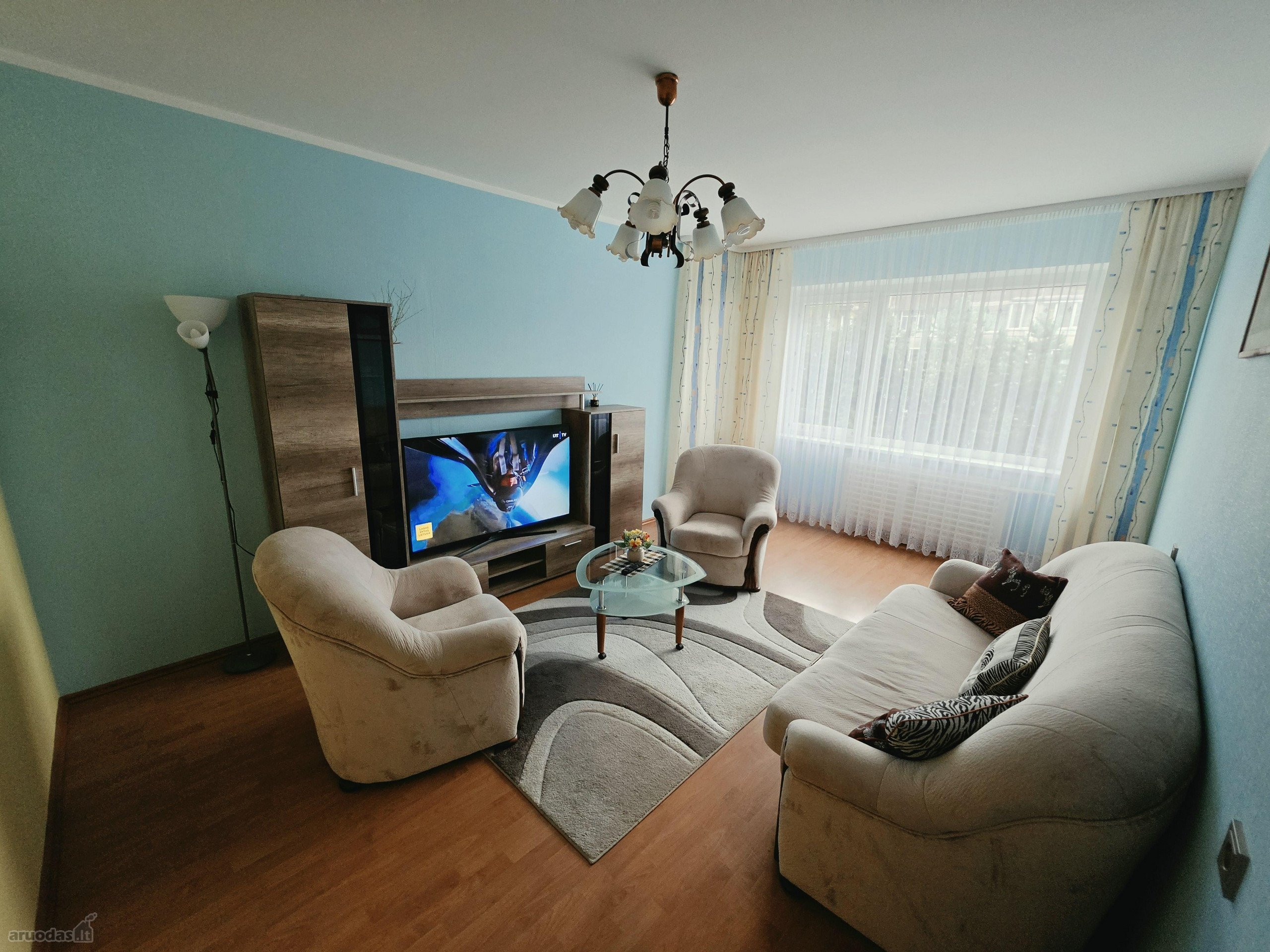 Nuomuojamas 3 kambarių butas. Pašilaičiuose