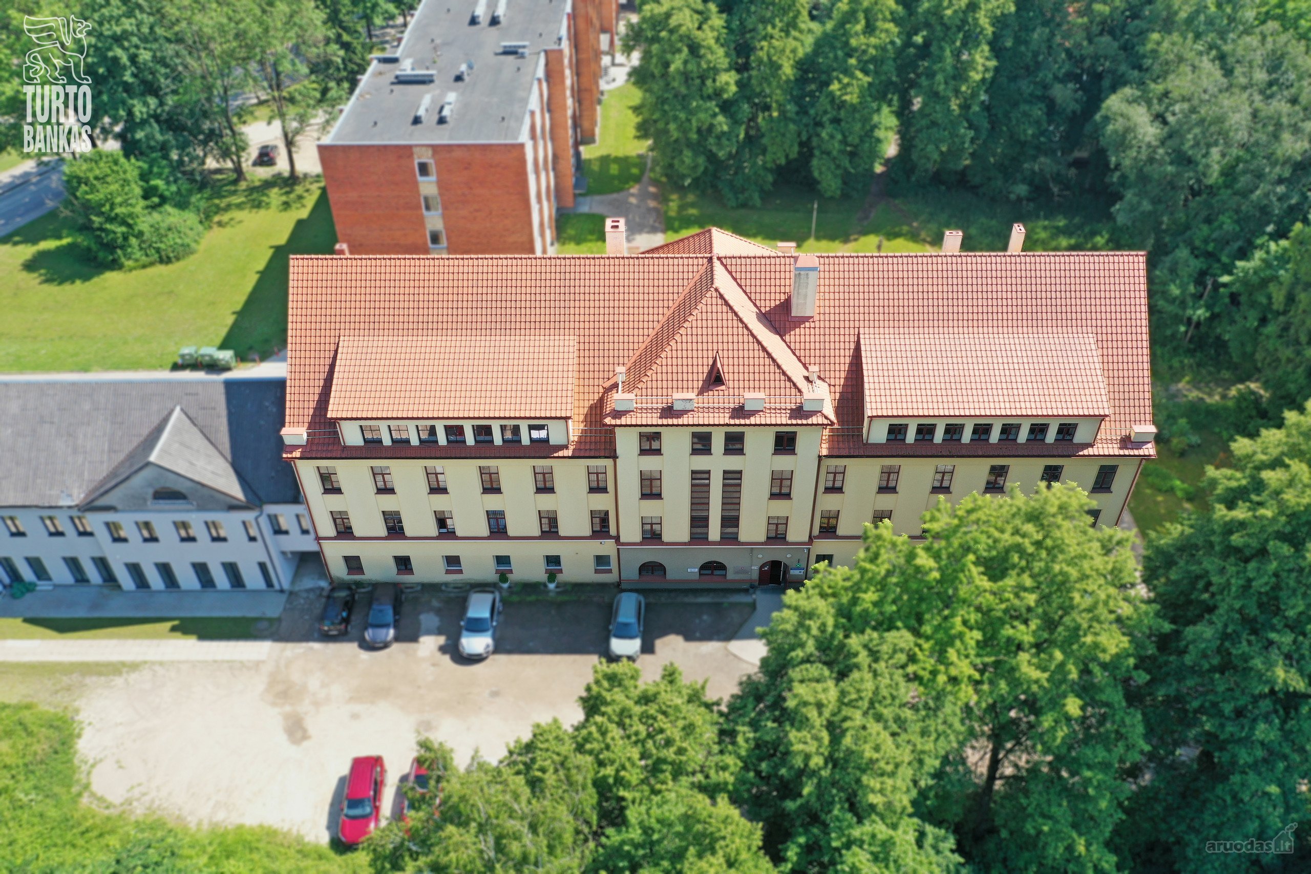 Pastato dalis su dalimi žemės sklypo 