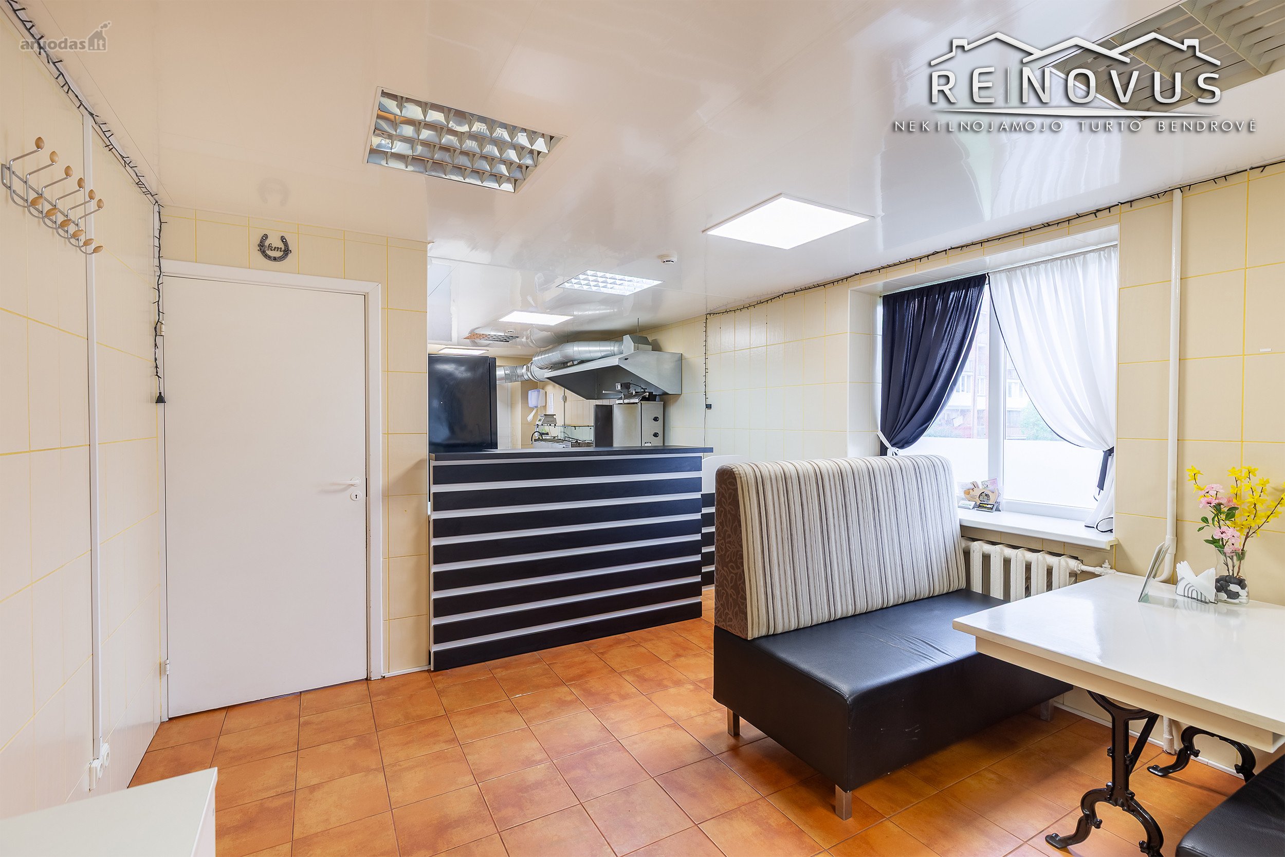 Nuomojamos 78 m² komercinės patalpos