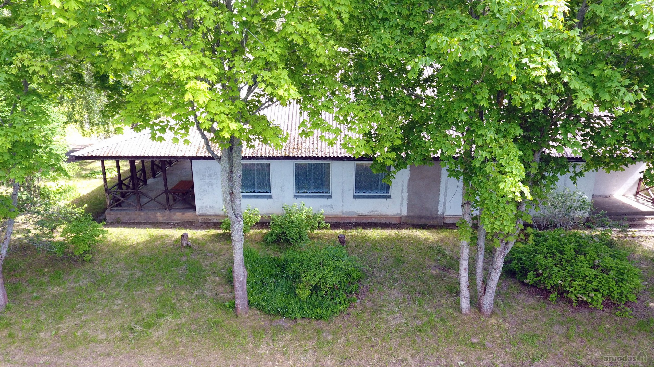 Parduodama sodyba prie Galuonų ežero Miežonių