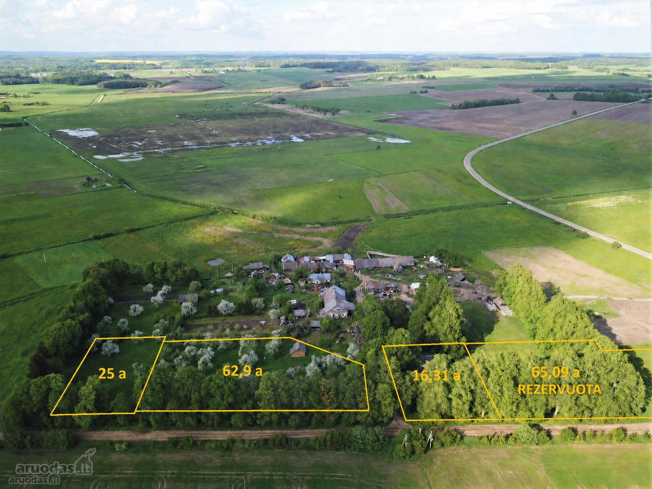 Parduodamas 25 a namų valdos sklypas