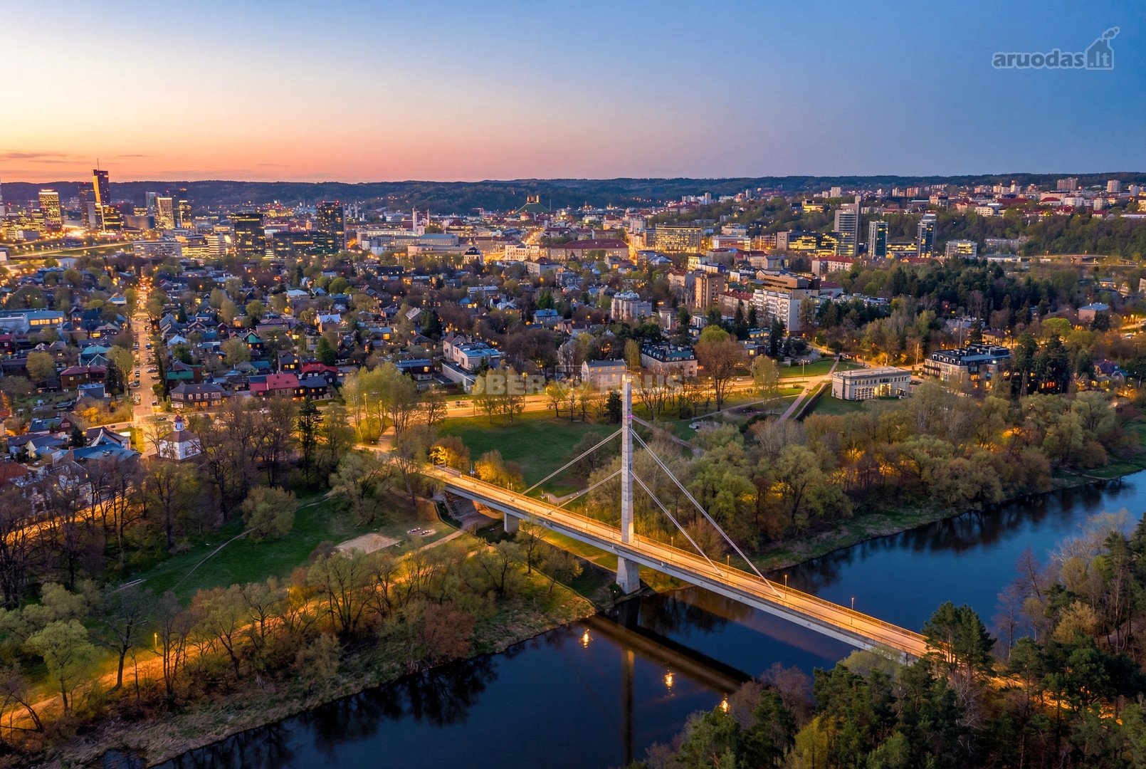 Nuomojamas Jaukus 3 Kambarių Namas Žvėryne,