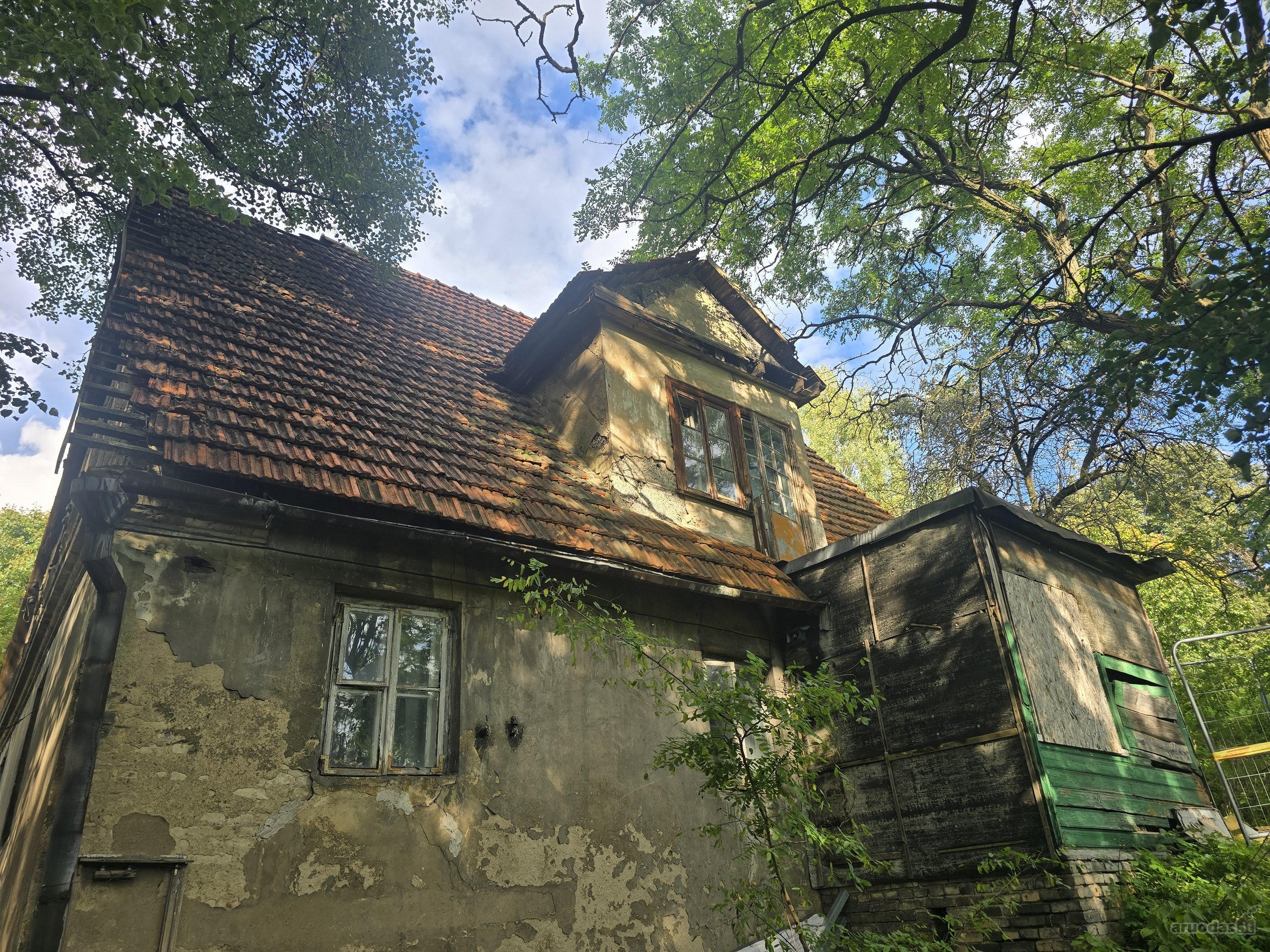 Skubiai parduodamas 2k.butas, visas antras