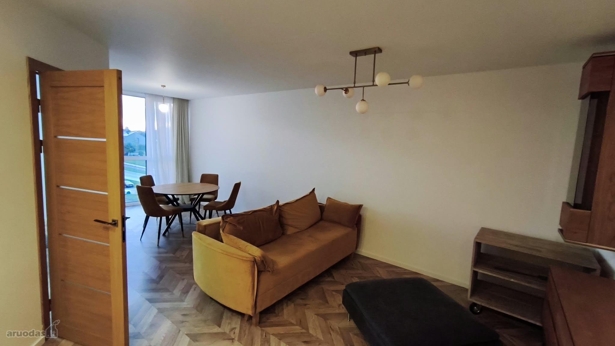 ? Išnuomojamas jaukus ir šviesus 2 kambarių