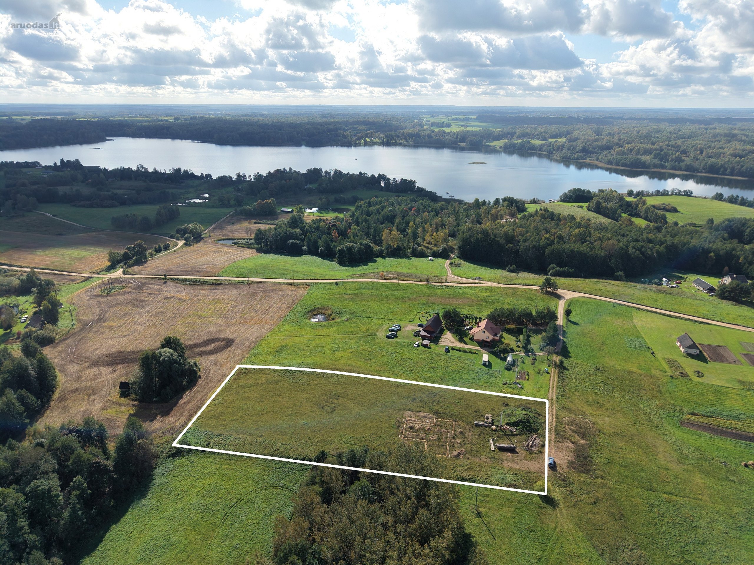 Parduodamas 74 Arų Sklypas Su Statybos