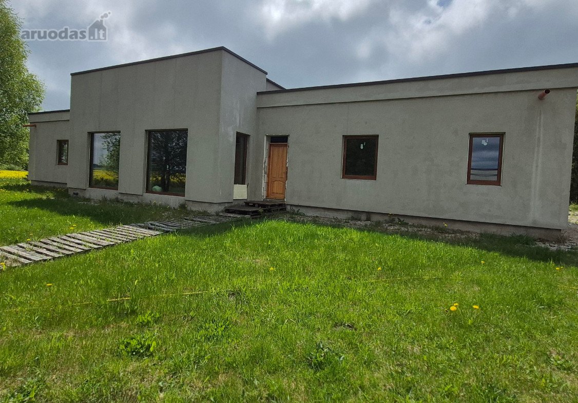 Parduodama Išskirtinė Sodyba Gamtos Apsuptyje