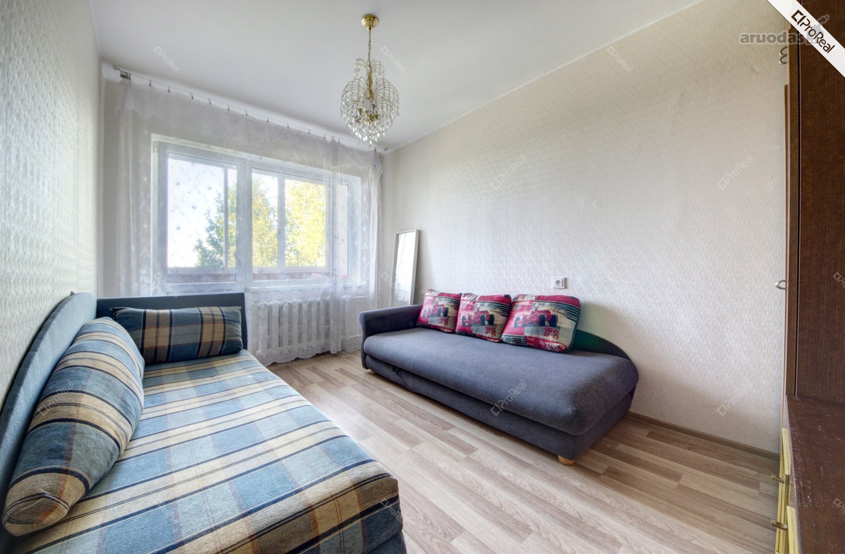 Išnuomojamas Tvarkingas 3 Atskirų Kambarių