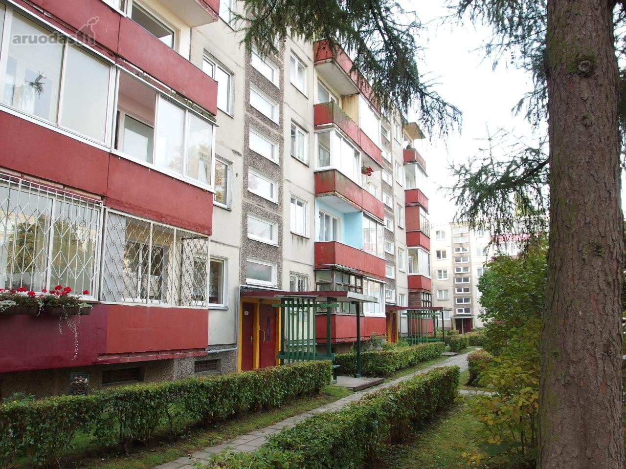 Parduodamas 2-jų kambarių butas, viename iš