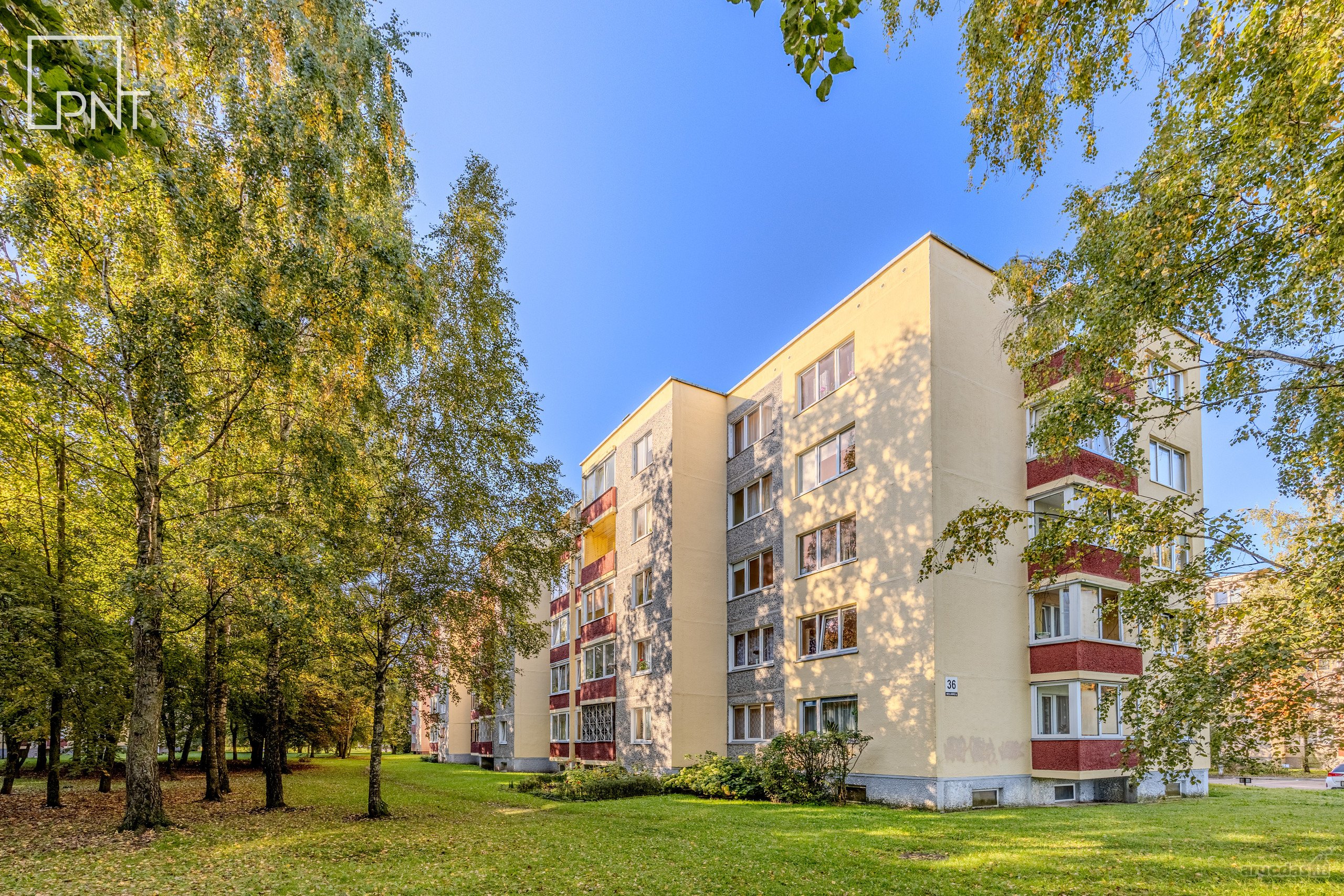 Parduodamas įrengtas 3 kambarių butas