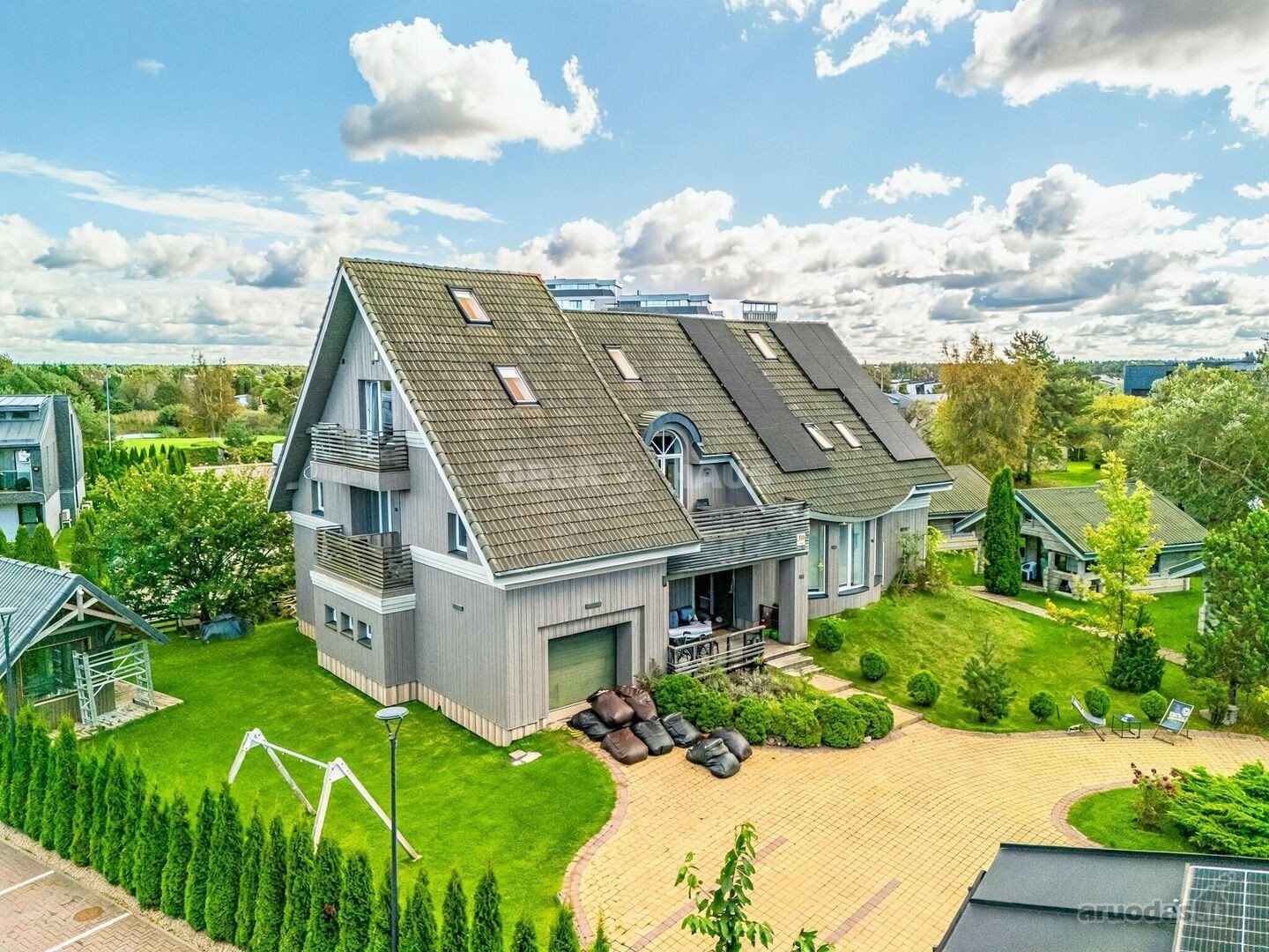 Parduodami Svečių Namai Šventojoje