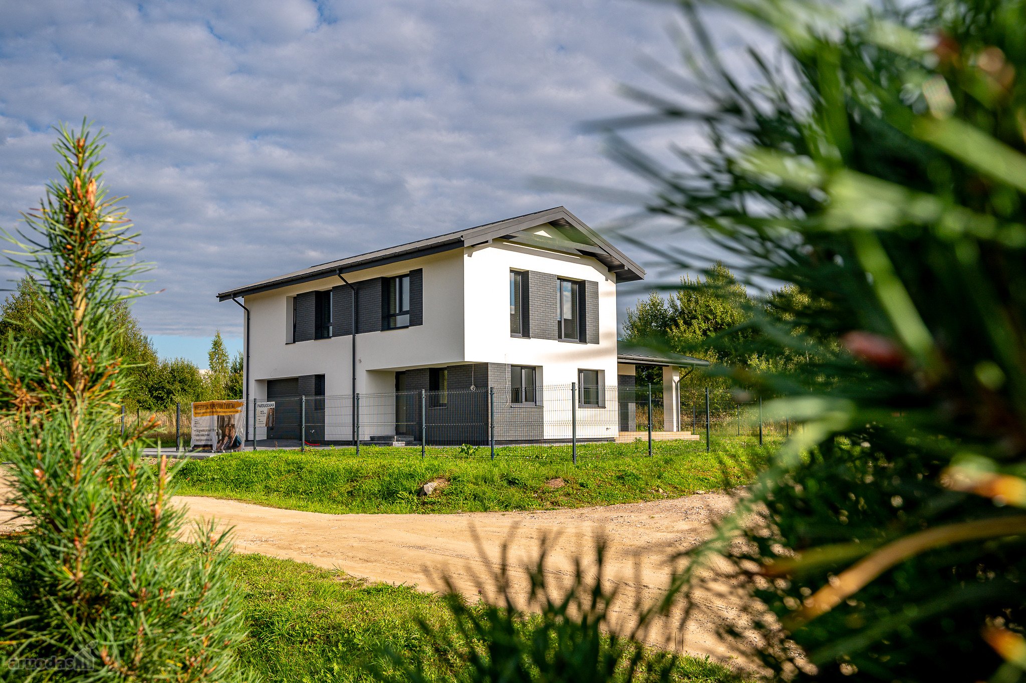 Erdvus 175 M² Vienbutis Namas Su Garažu Ir 10