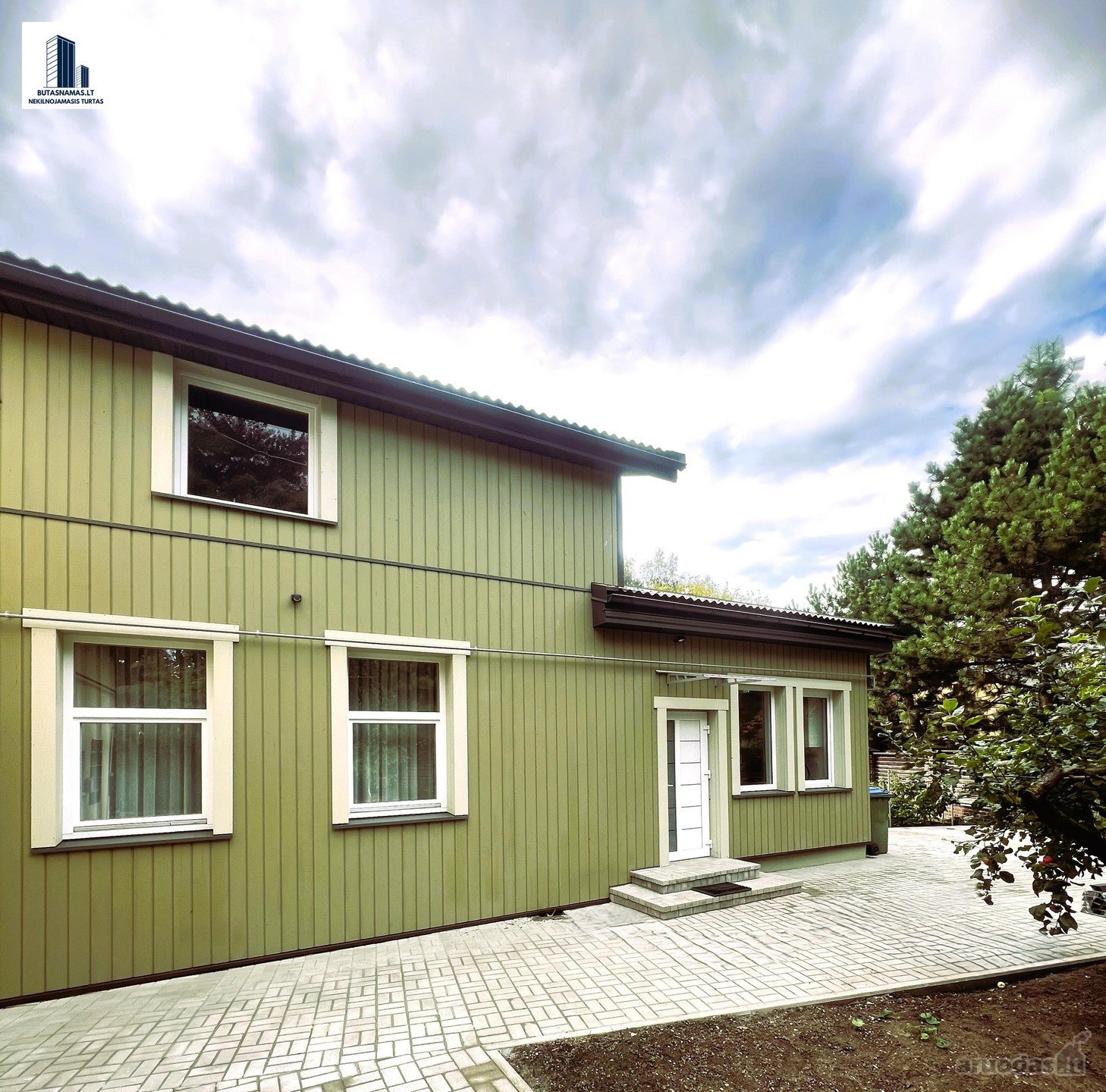 Netoli klinikų, Žaliakalnyje, ramioje nuosavų