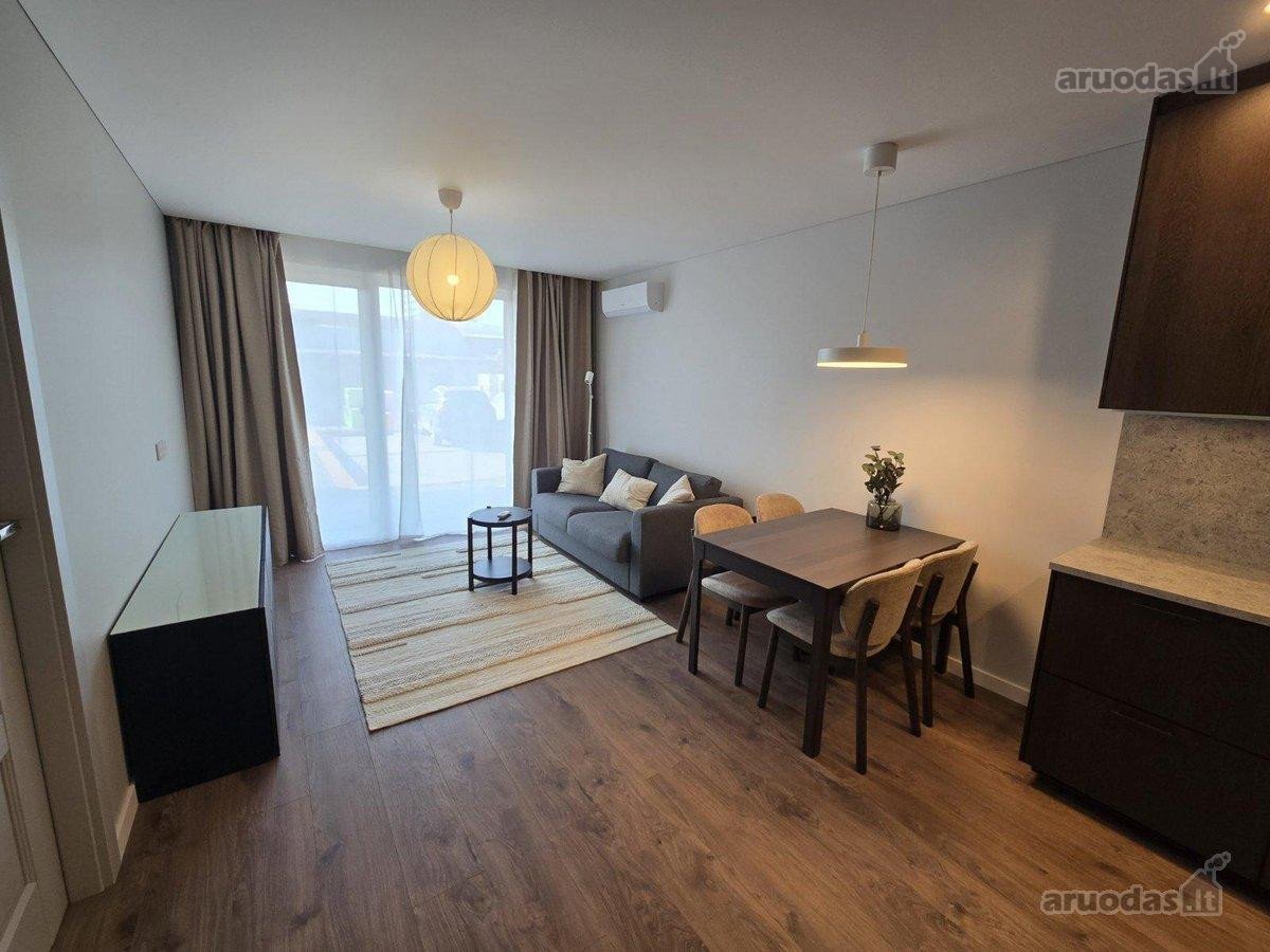 Žarėnų Apartamentai – Stilingi namai gamtos
