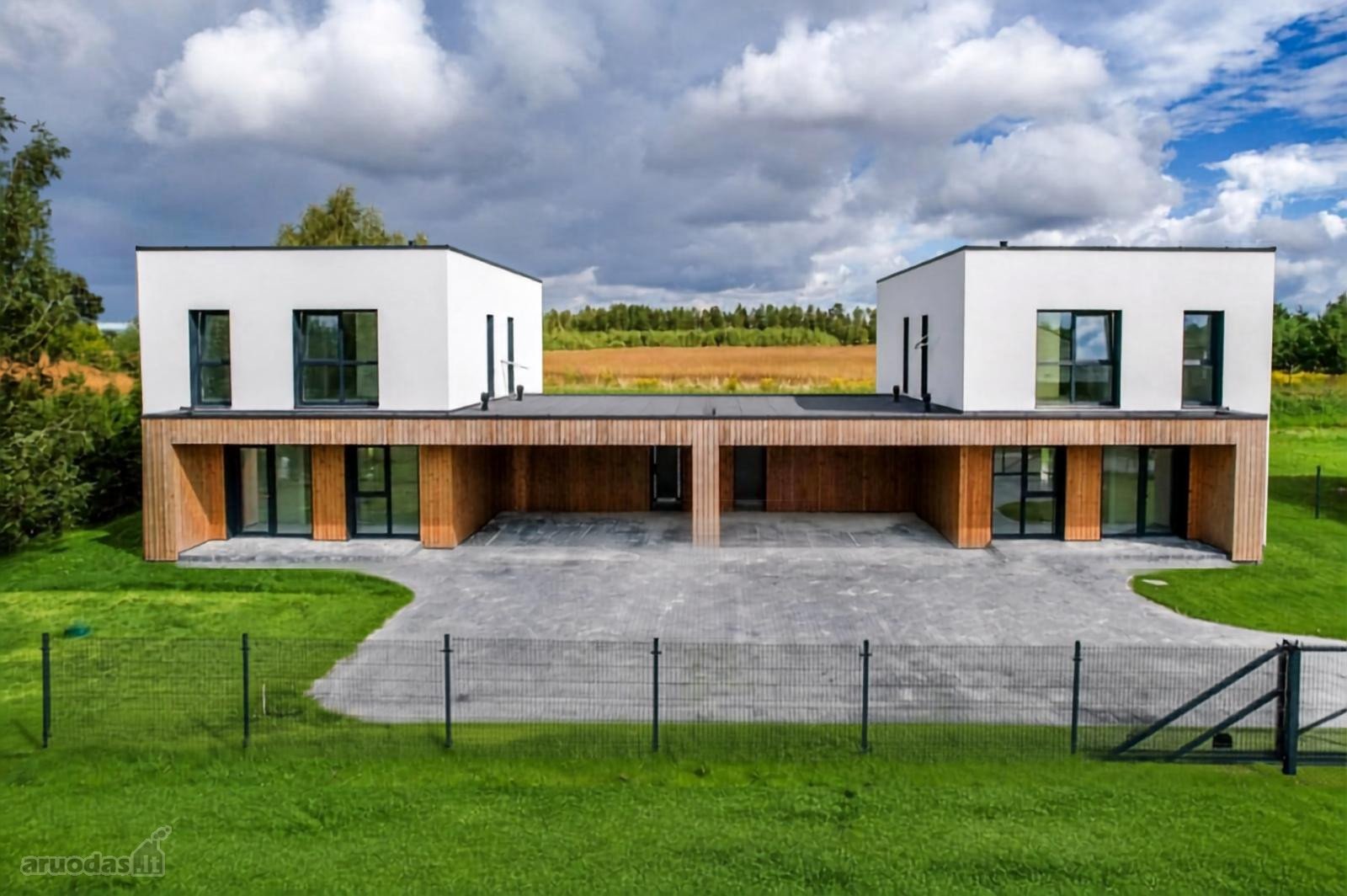 Naujas 147 m² A++ kotedžas su 8,5 a sklypu ir