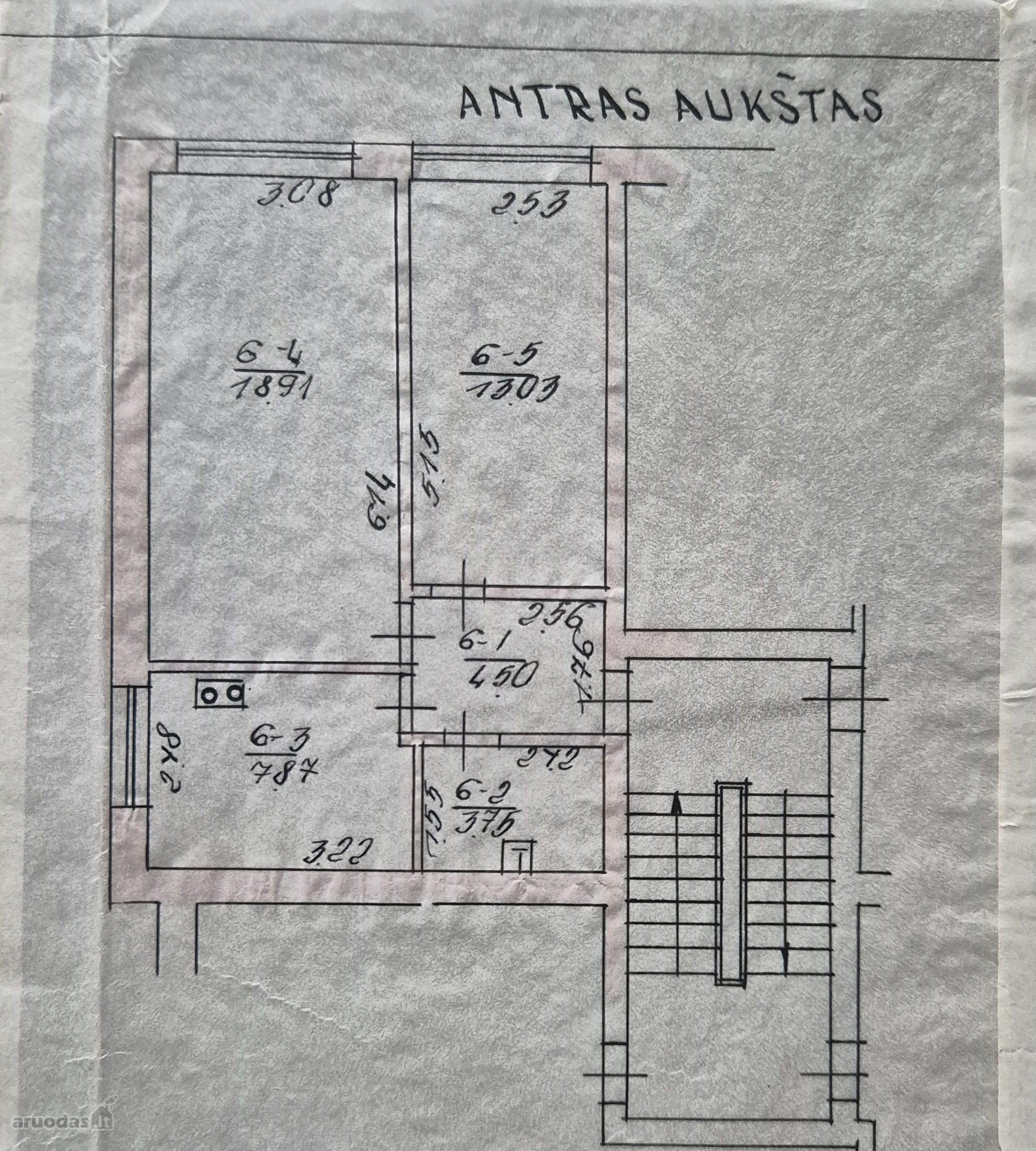 Parduodamas paruoštas remontui butas –