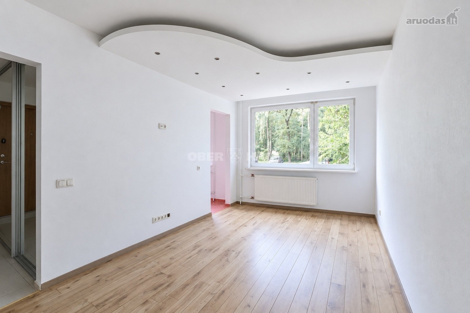 3 kambarių butas žalumos apsuptyje, Architektų g.
