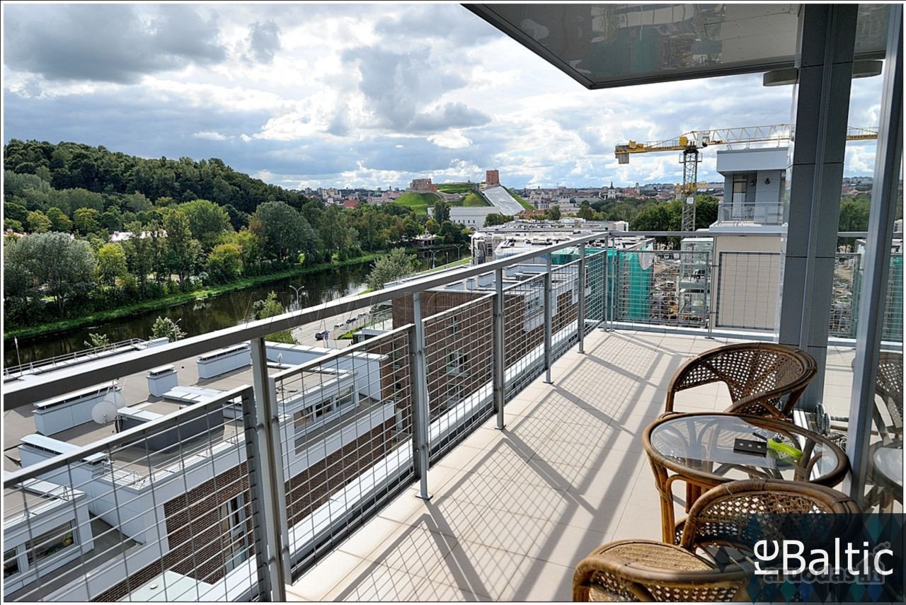 Išskirtiniai apartamentai viršutiniame