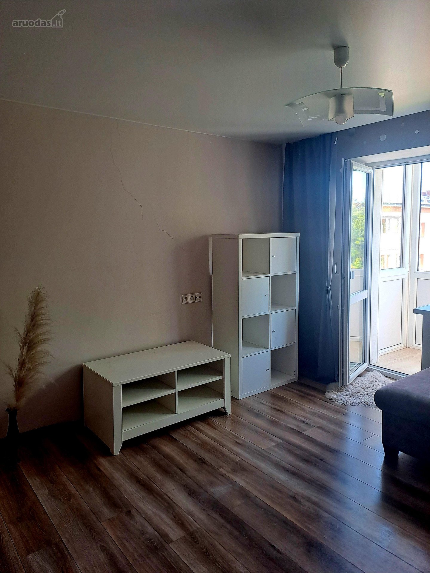 Parduodamas jaukus ir siltas dvieju (vienas