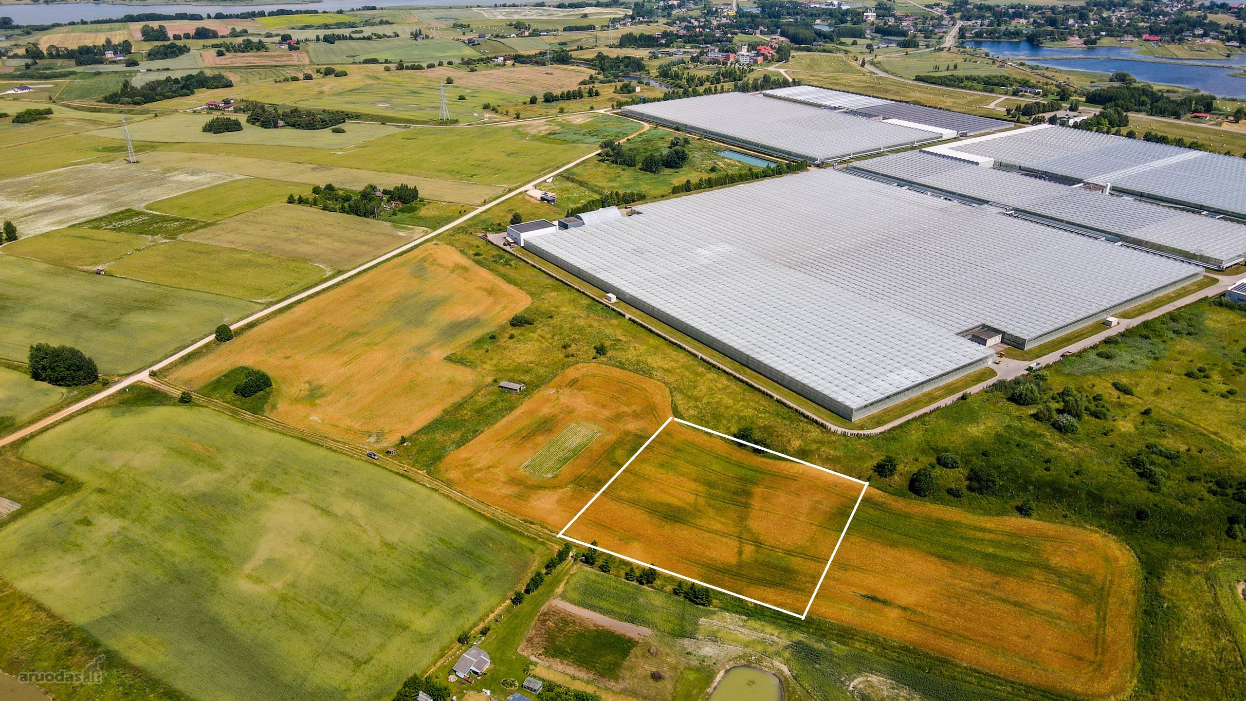 Parduodamas 82 arų žemės ūkio paskirties