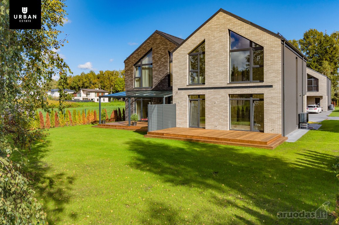 Modernios Architektūros Namas Ramiame