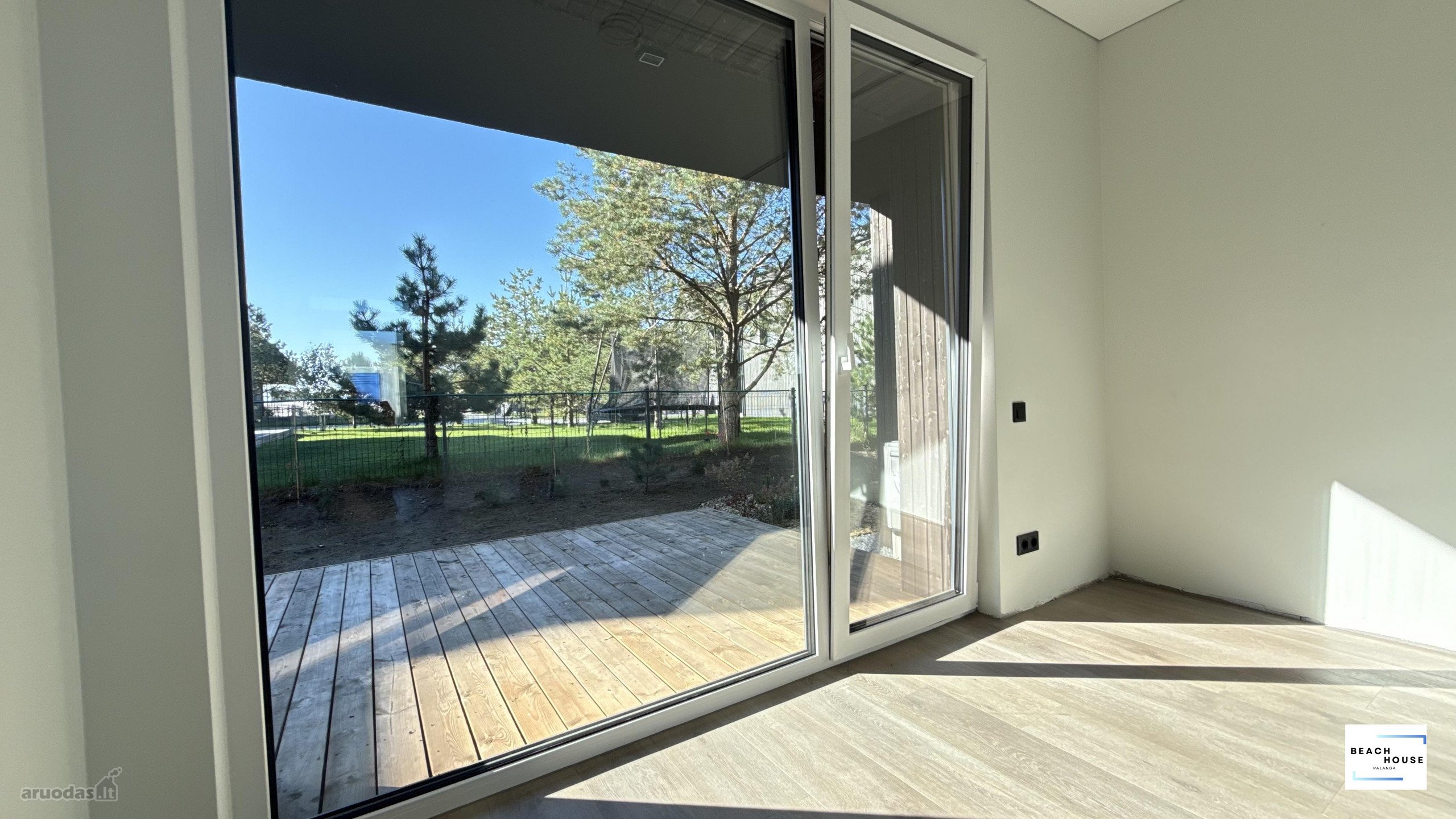 3 kambarių apartamentai su didele terasa