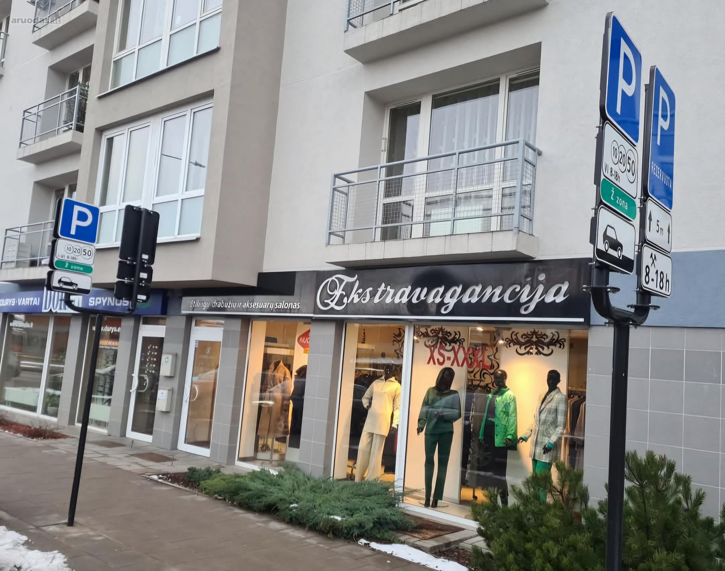 Išnuomojamos 94m2 komercinės paskirties