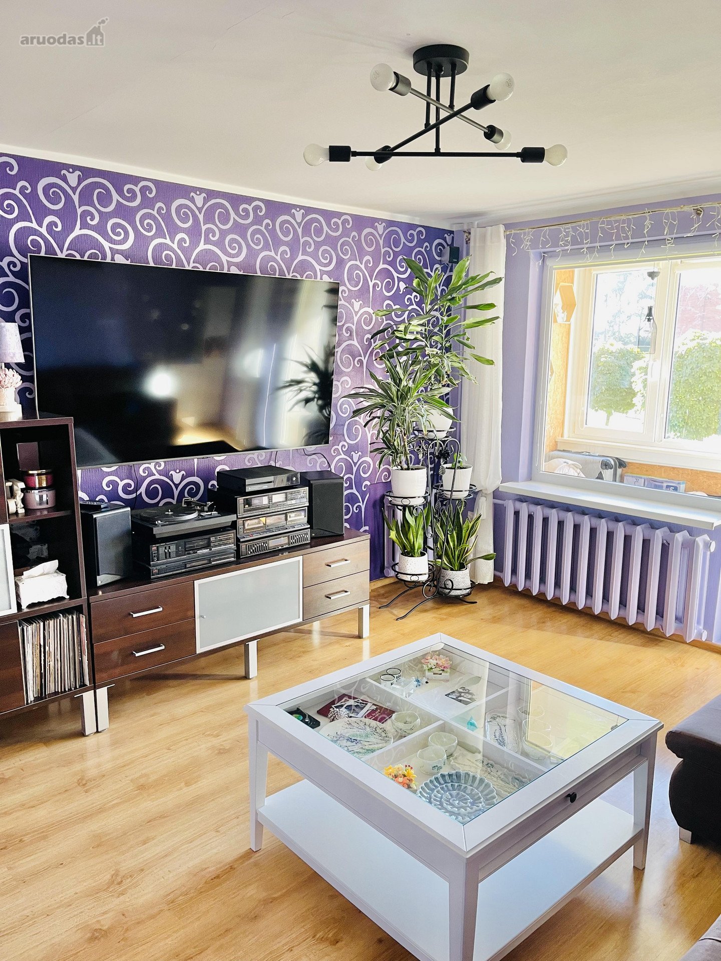 Parduodamas erdvus ir jaukus 3 kambarių butas
