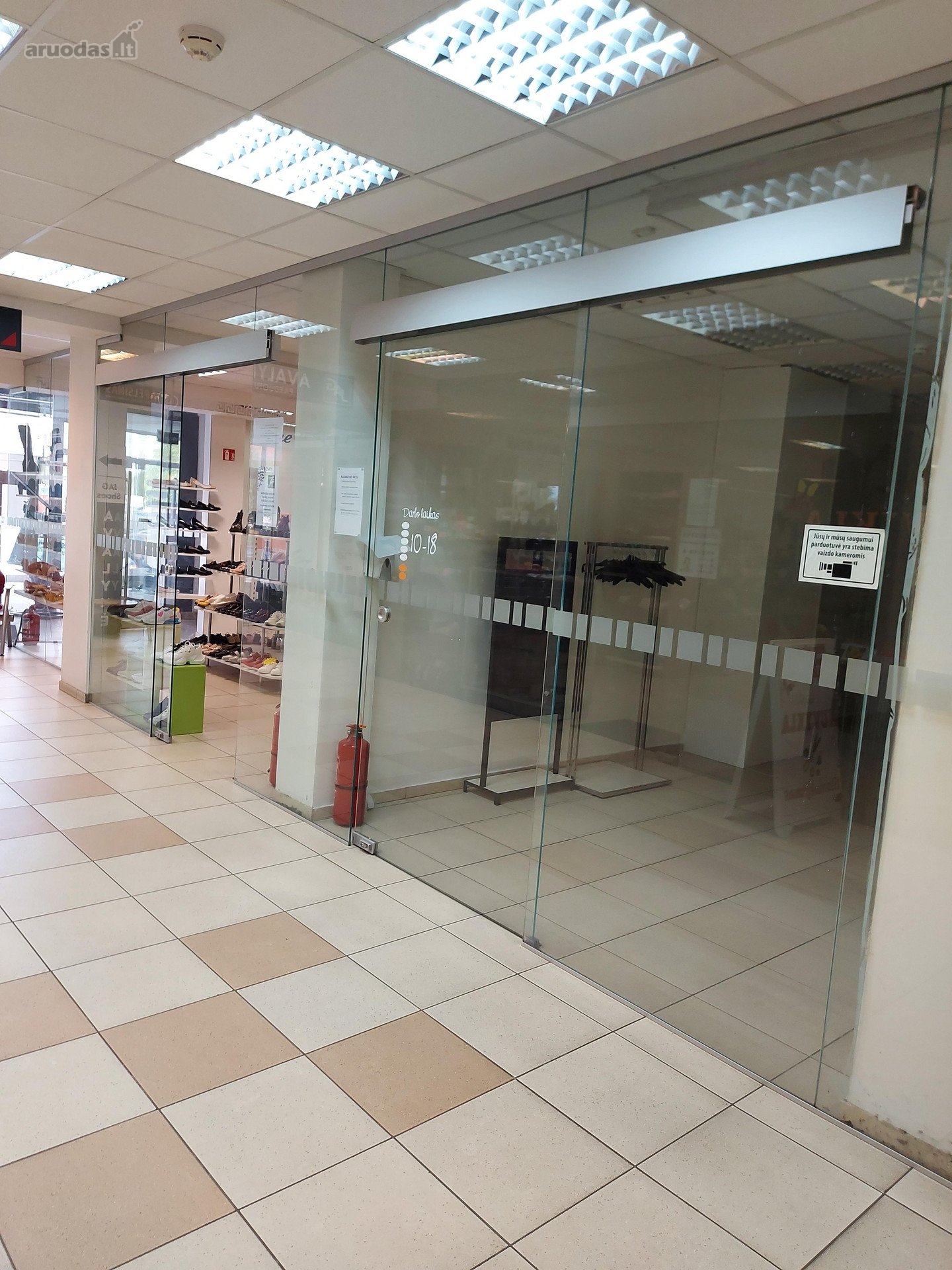 Išnuomojamos komercinės patalpos pirmame