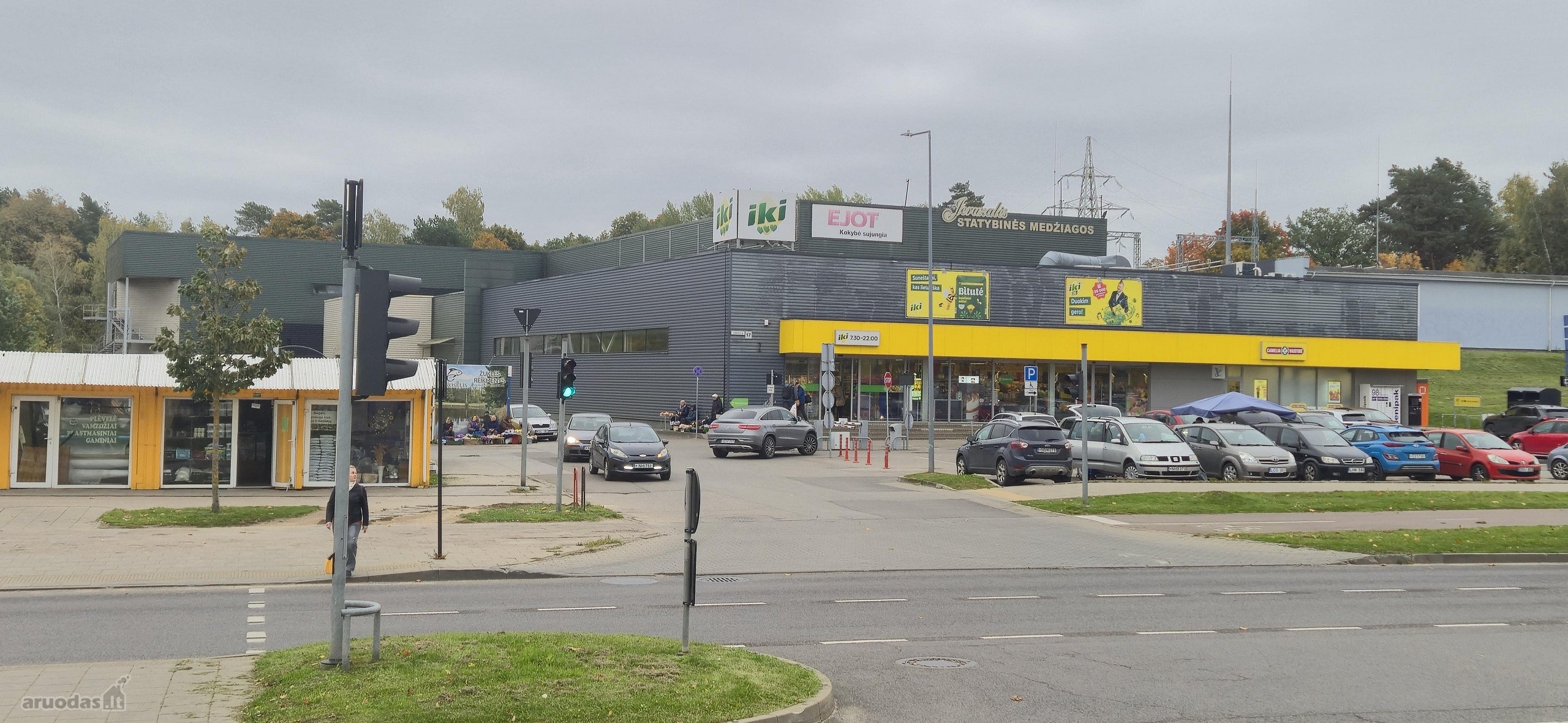 Išnuomoju raudonų plytų sausą garažą su