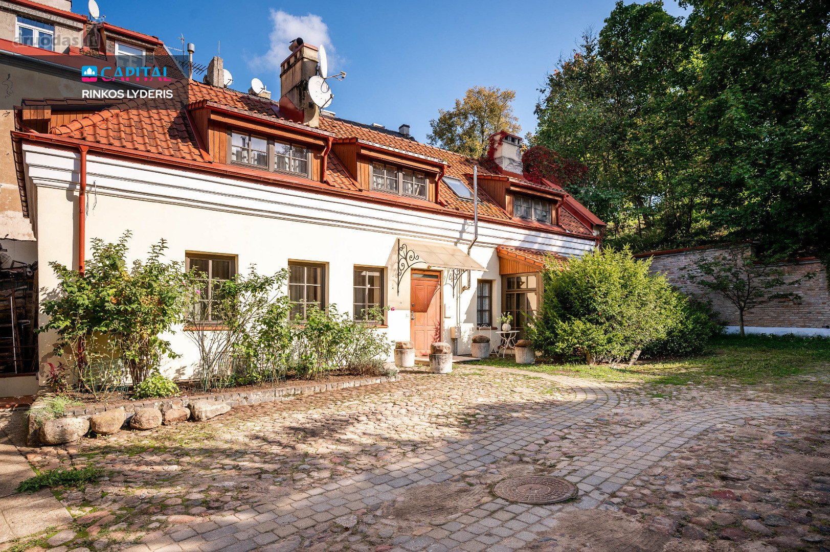 Parduodamas Išskirtinis 5 Kambarių Klasikinio