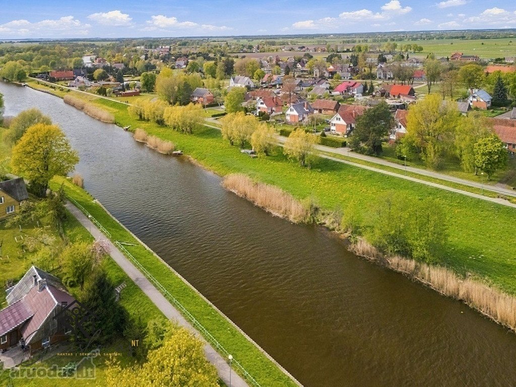 Erdvus Namas Su 16.5 A Žemės Sklypu, Sodu Ir