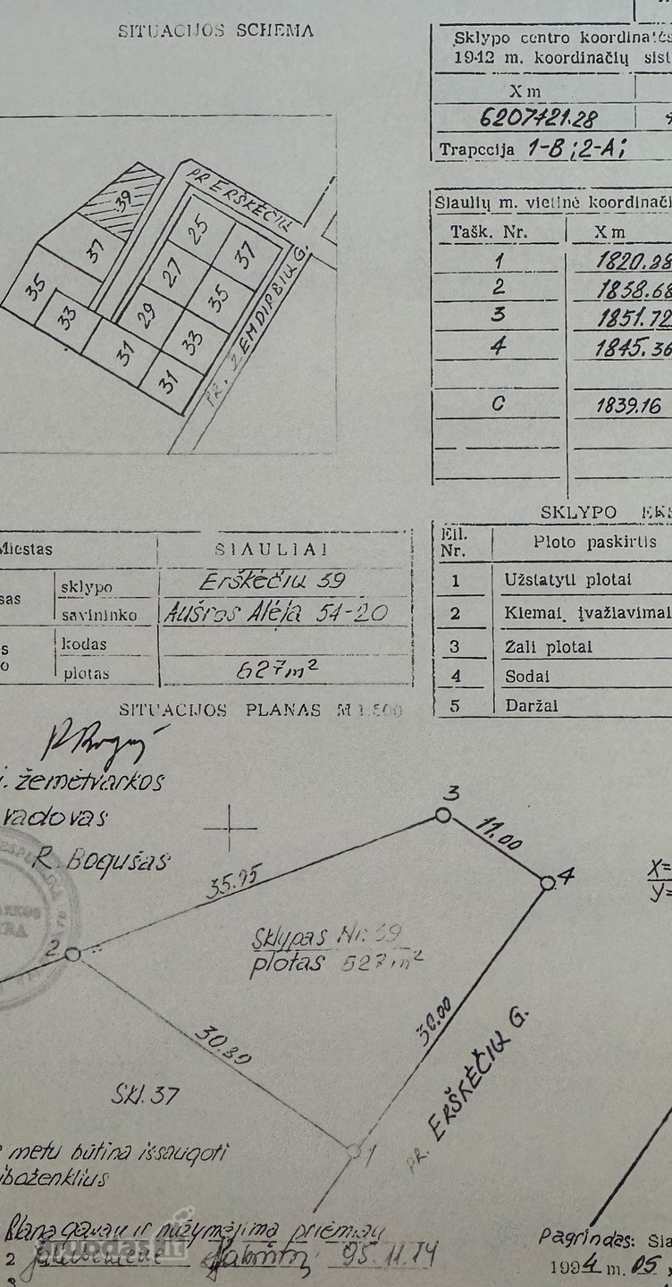 * Šiaulių mieste, Erškėčių g. 39, parduodamas