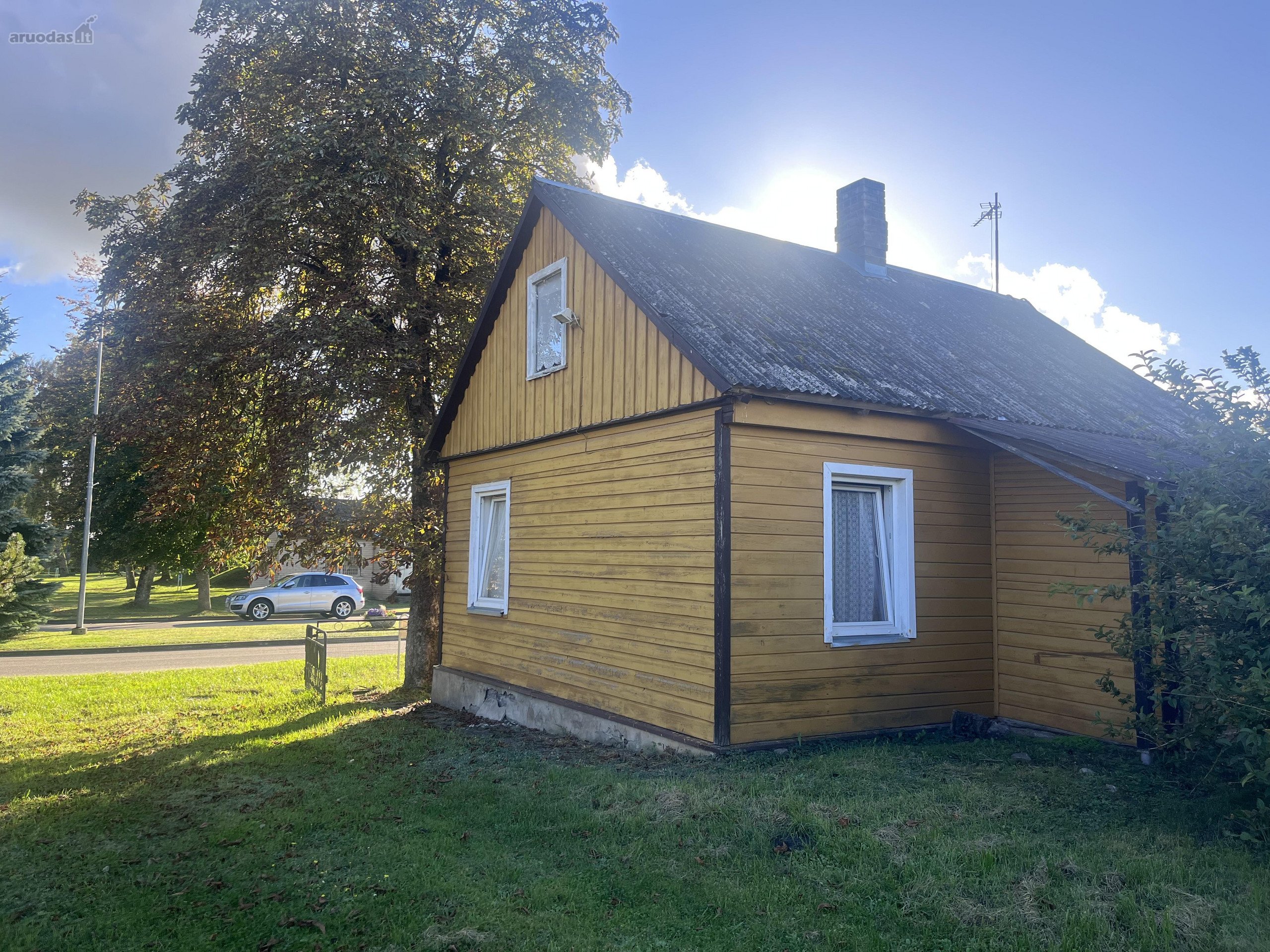 Parduodamas namas su 18,35 a sklypu