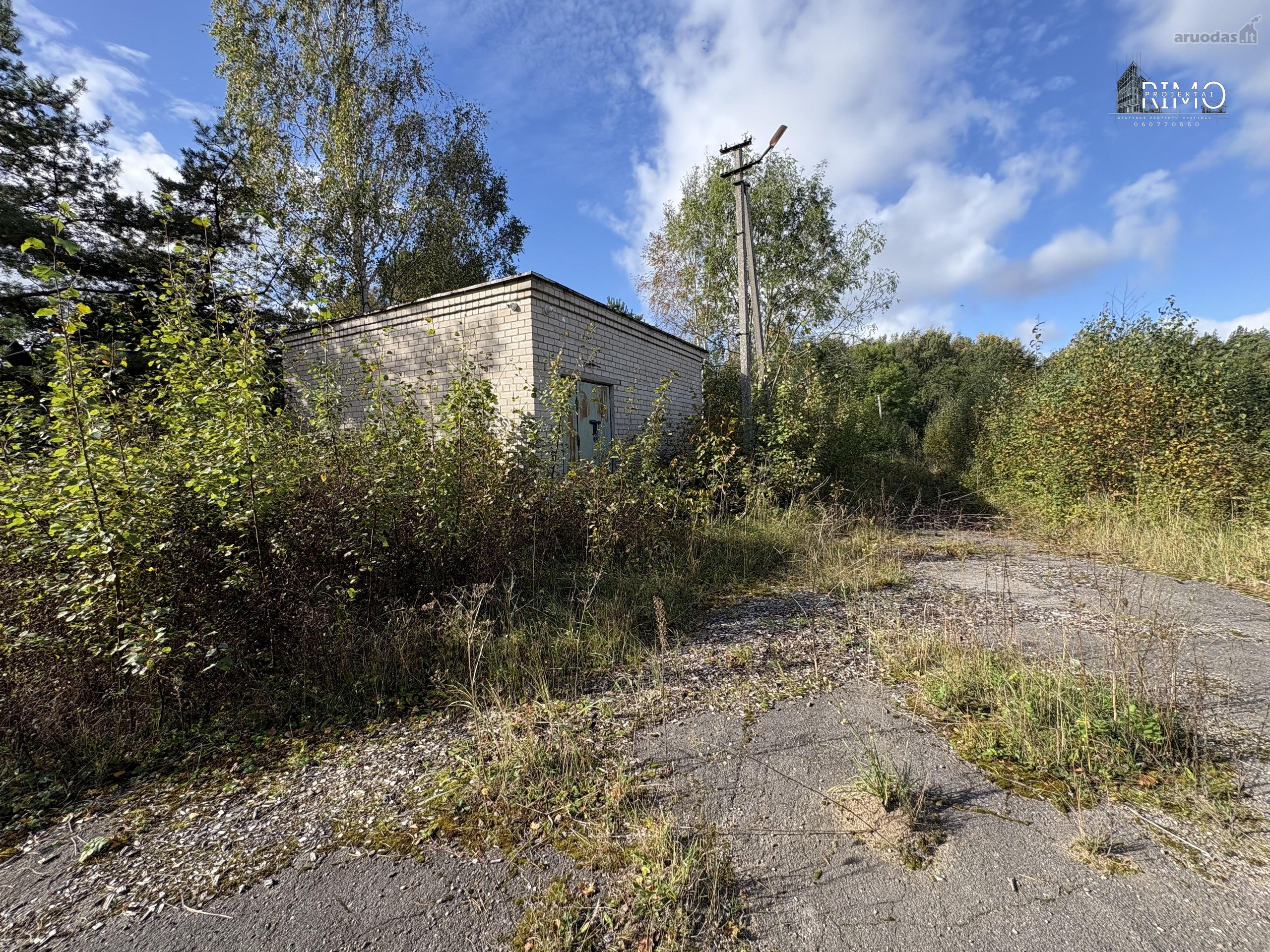 Parduodamas 2,4884 ha komercinės paskirties