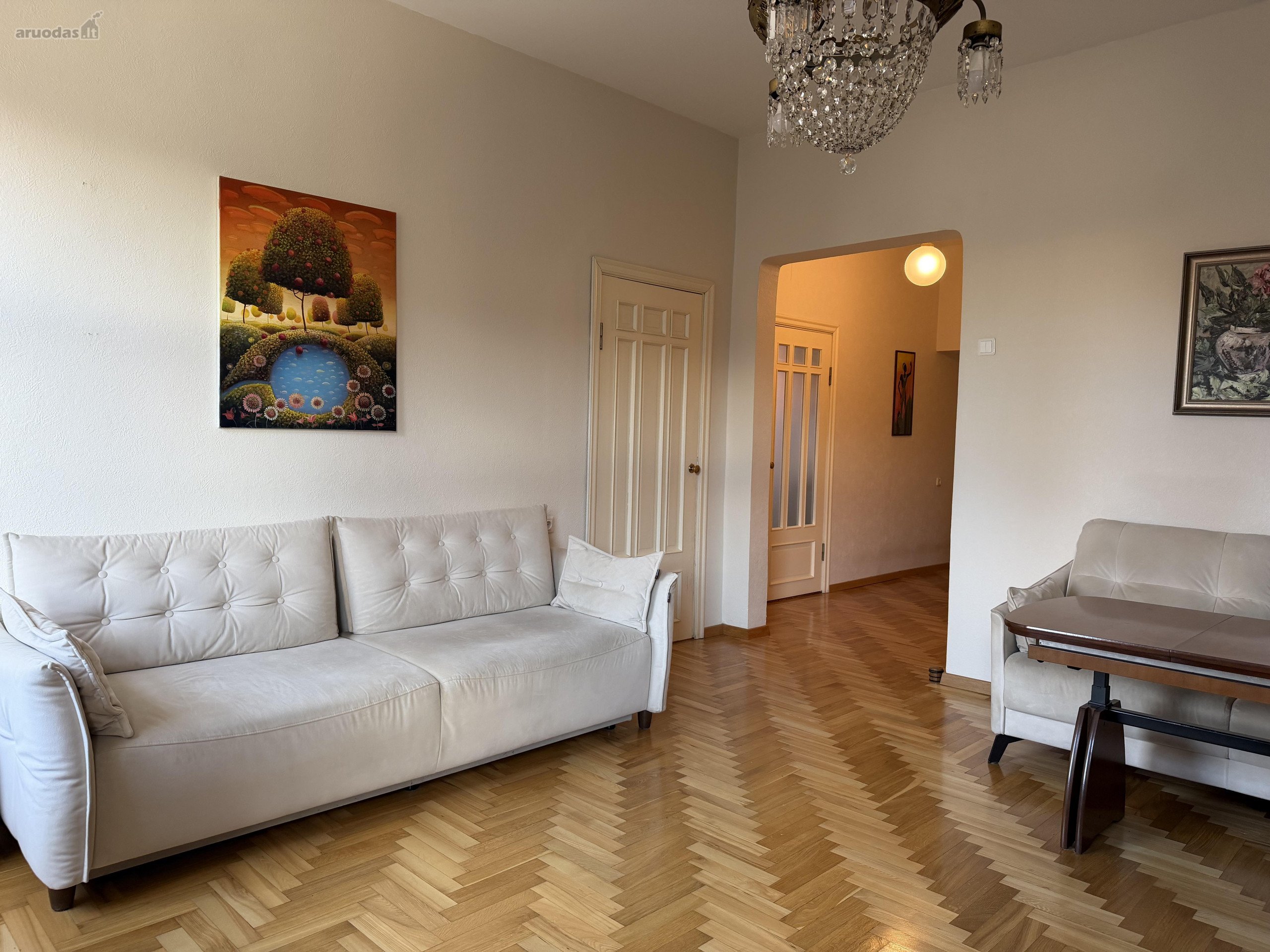 Parduodamas jaukus ir šviesus 3 kambarių