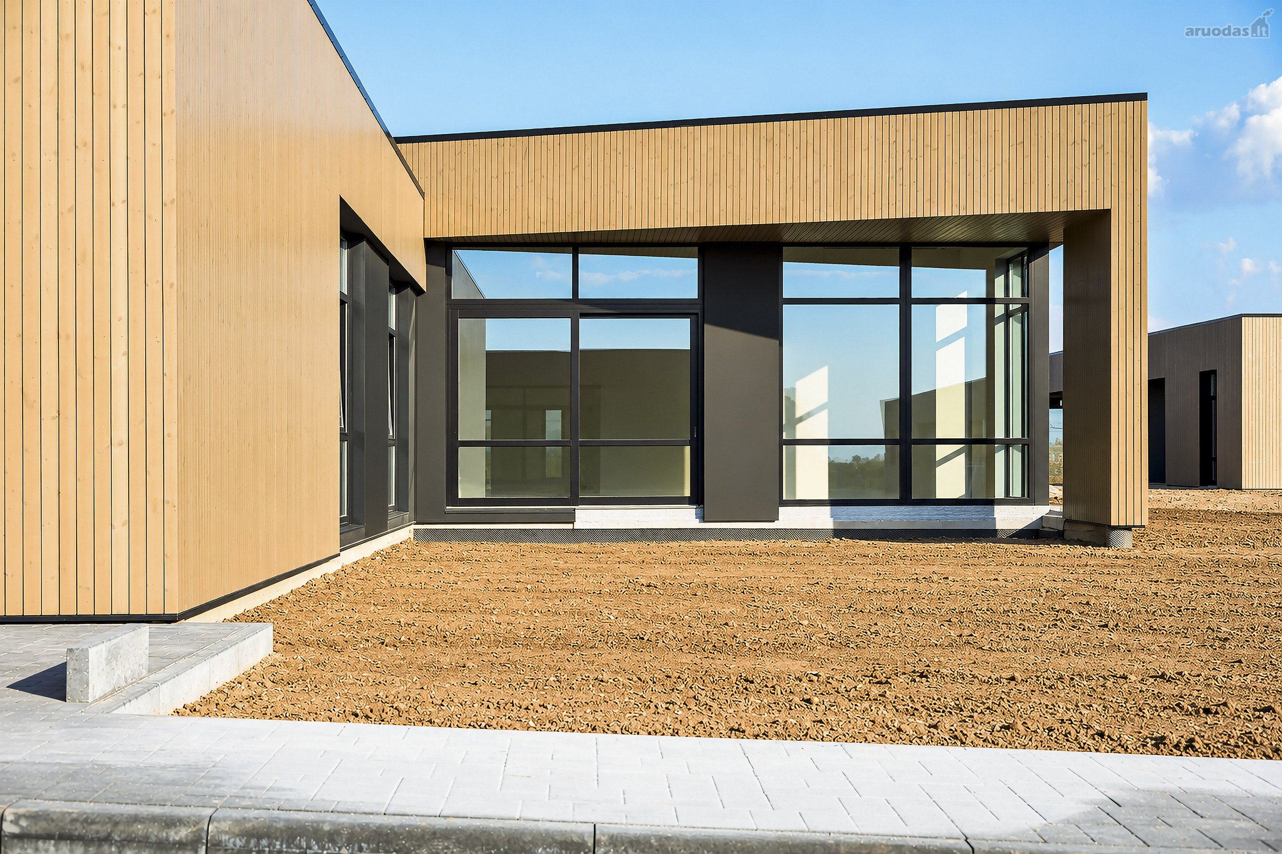 And Home - Modernios Architektūros, Vieno
