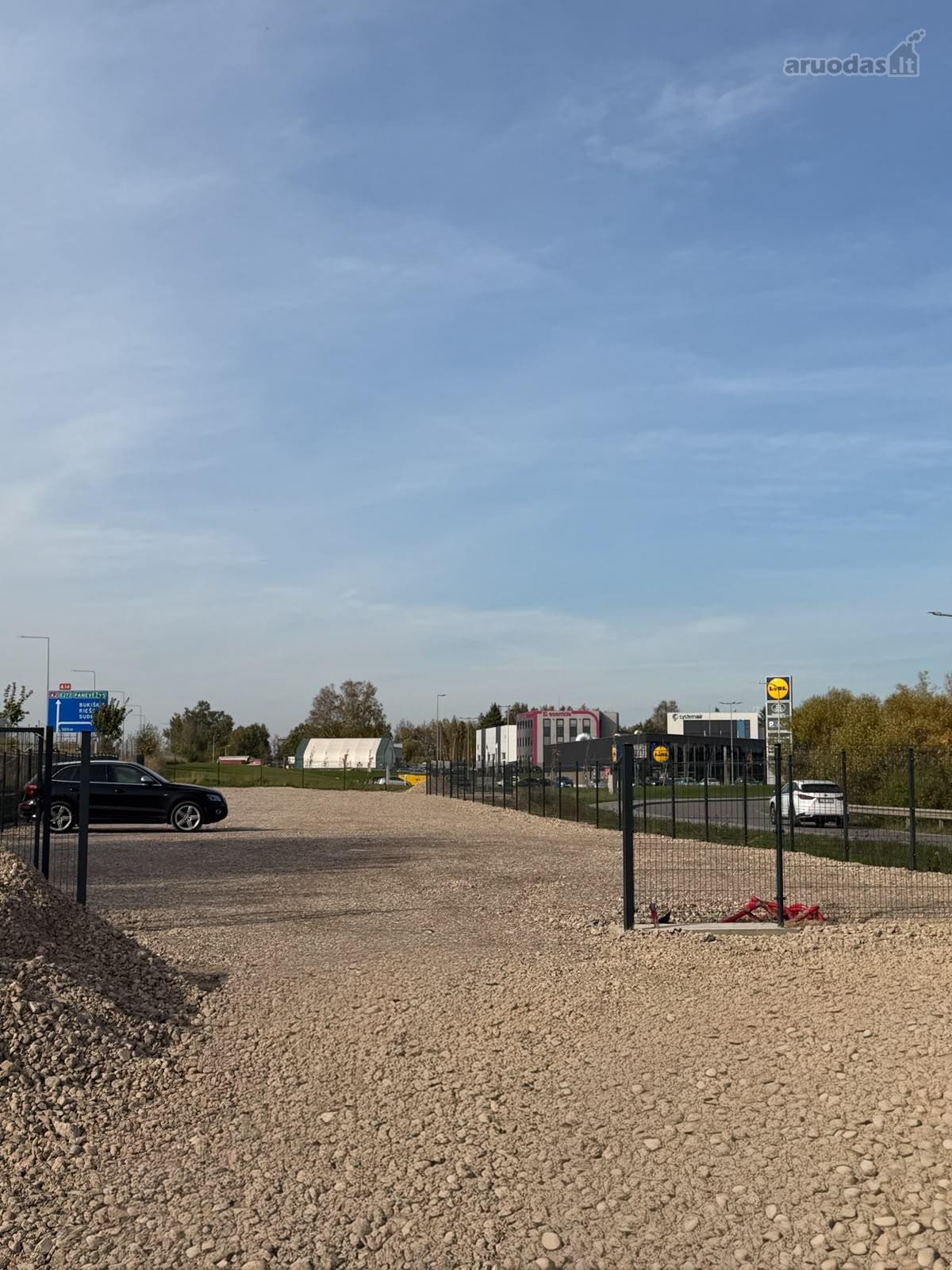 Nuomojama Automobilių Stovėjimo Aikštelė