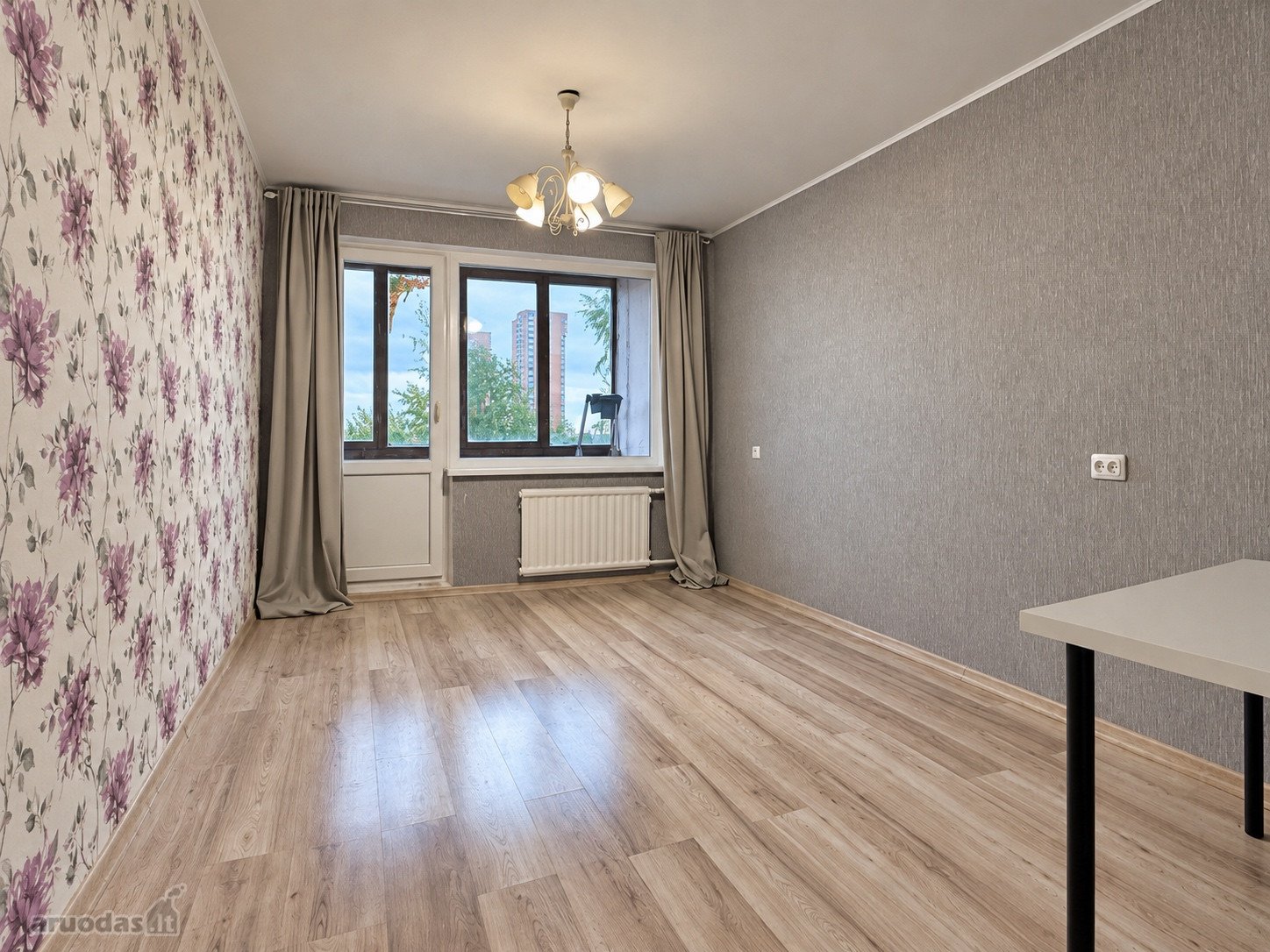 3 Kambarių Butas Šalia Pc Molas – 2 Balkonai,