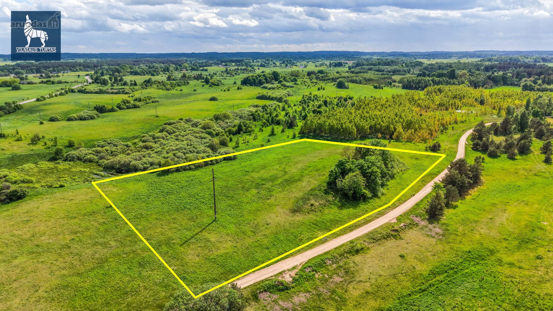 Parduodamas 1.3320 Ha Žemės Sklypas Molėtų