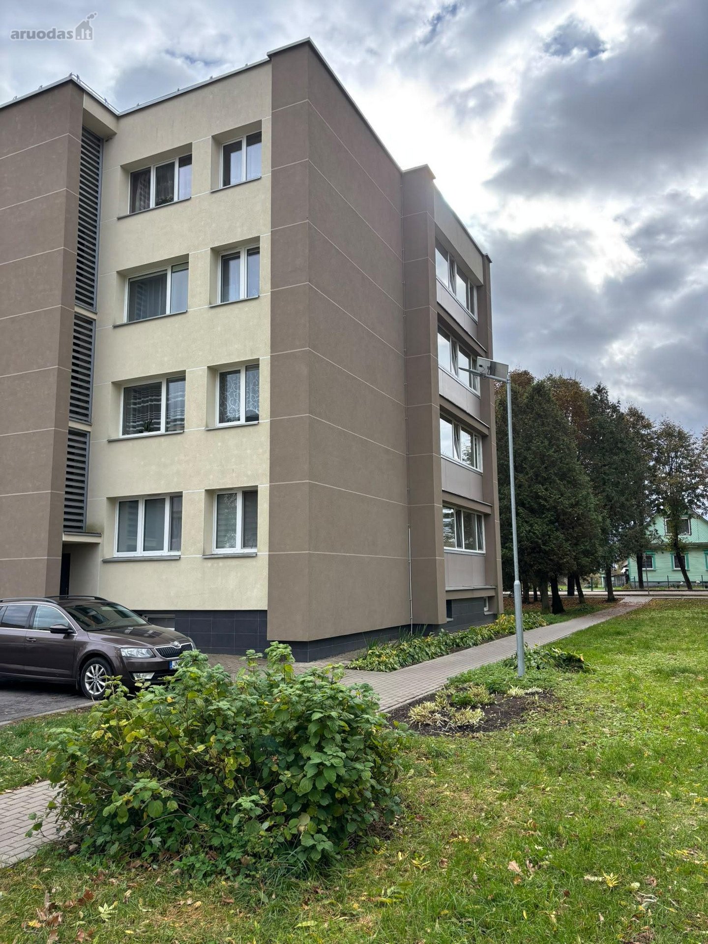 Parduodamas 2 Kambarių Butas Ežerėlio Centre!