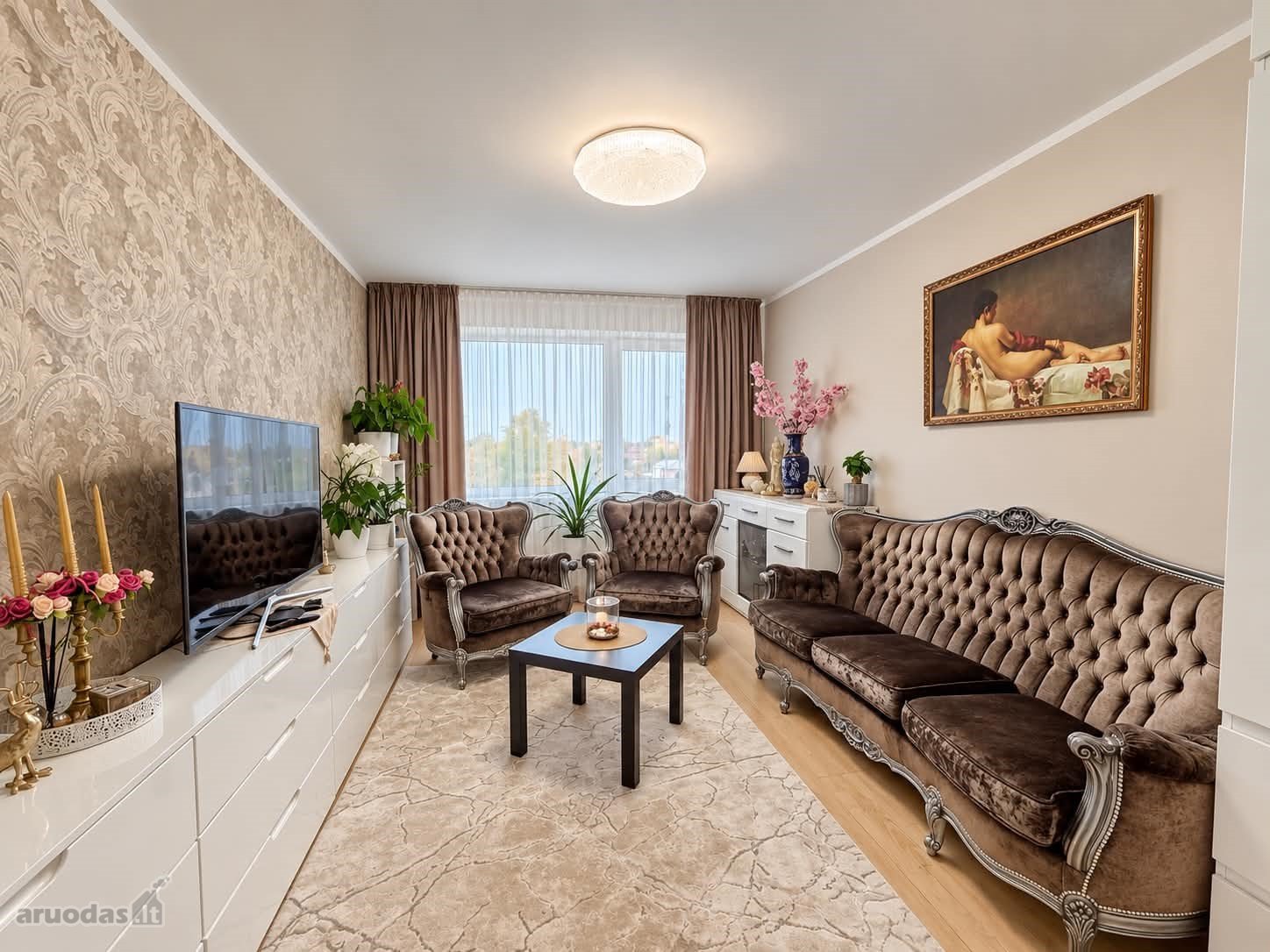 Parduodamas suremontuotas 2 kambarių butas