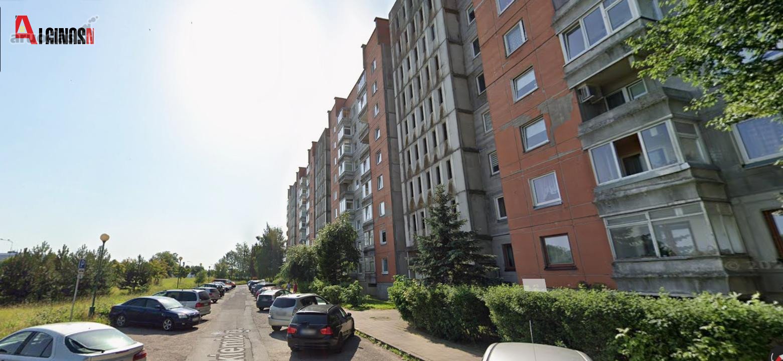 Budelkiemio gatvėje parduodamas 4-ių kambarių