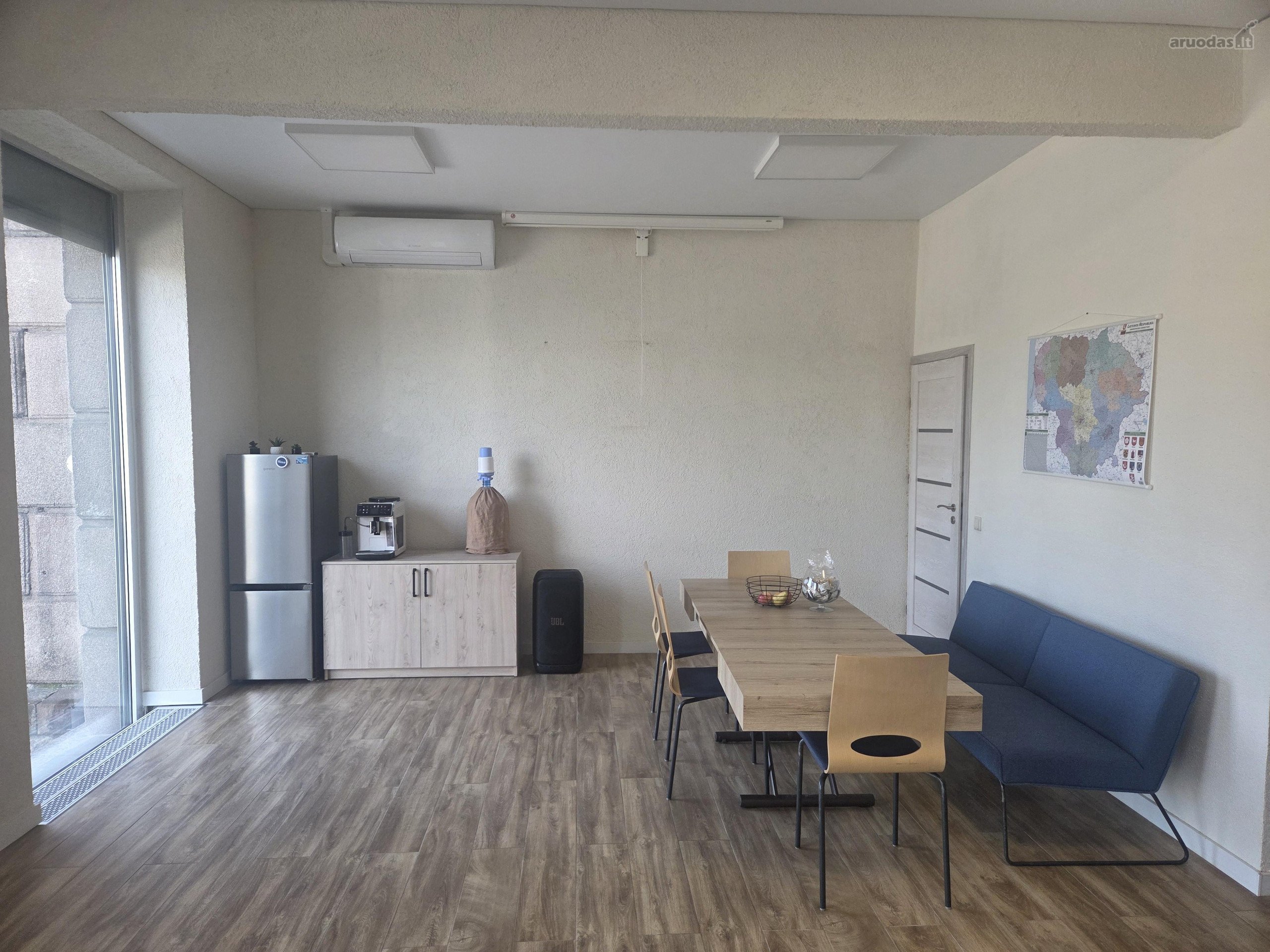 Parduodamos komercinės paskirties patalpos
