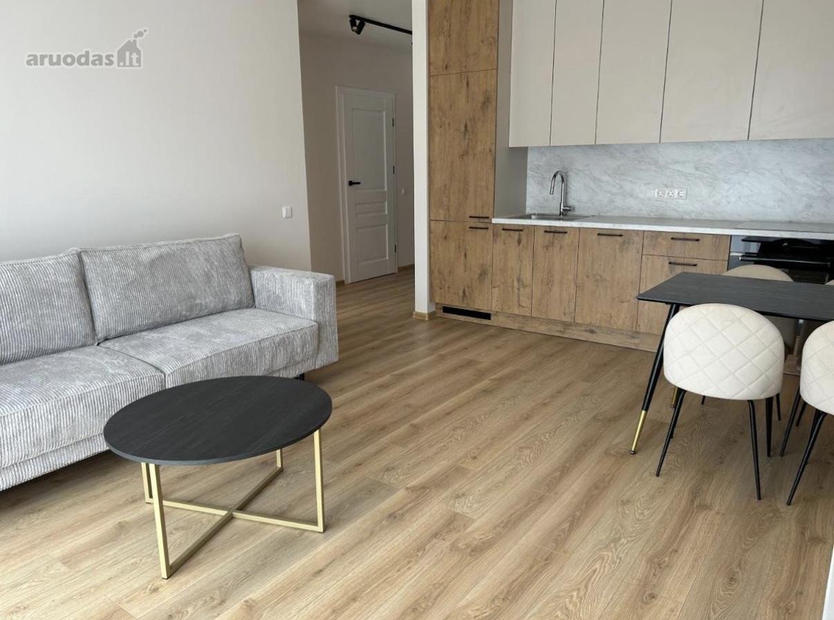 Išnuomoju 2 kambarių butą Baltijos pr. 111+
