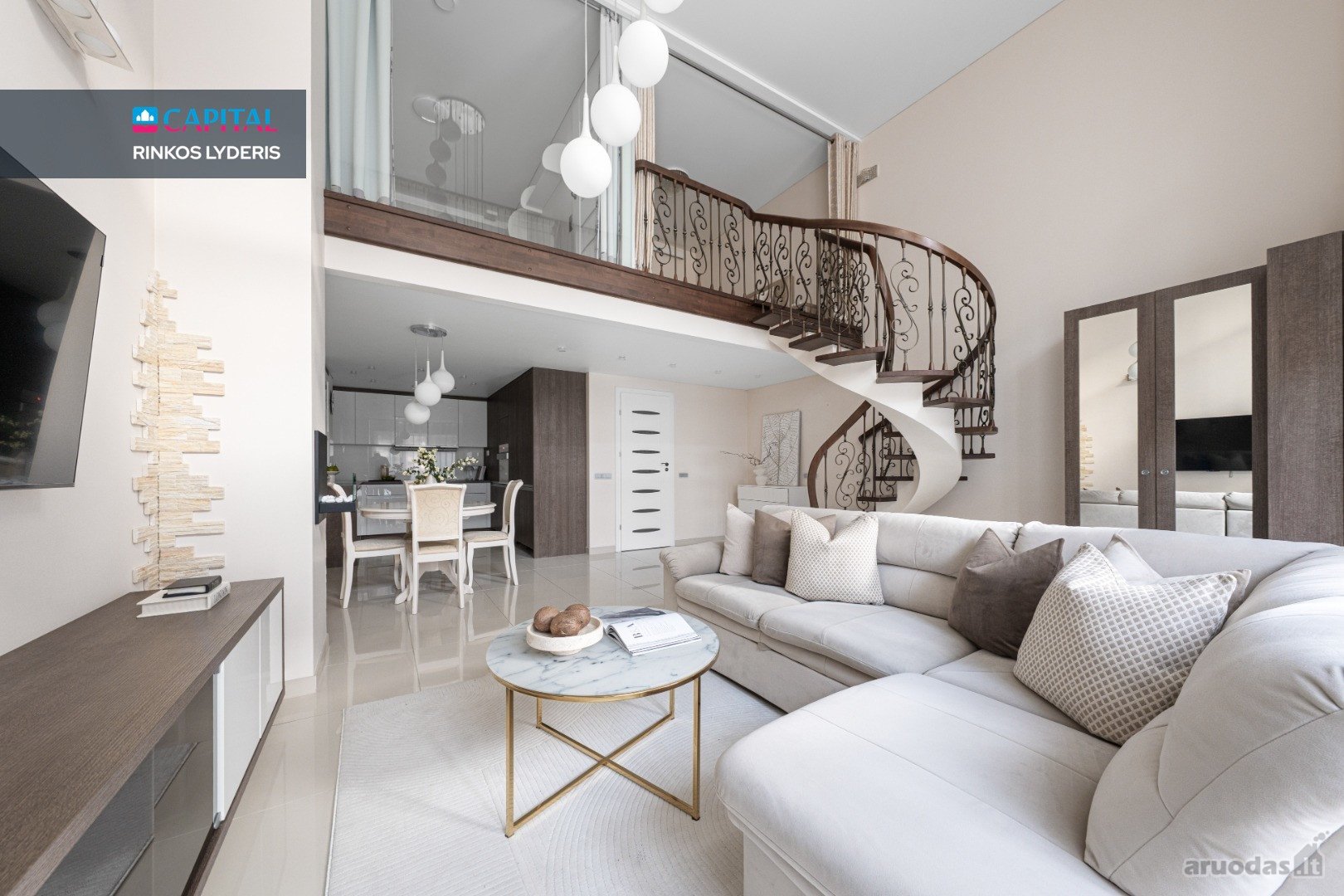 Parduodamas Išskirtinis 3 Kambarių Butas Per