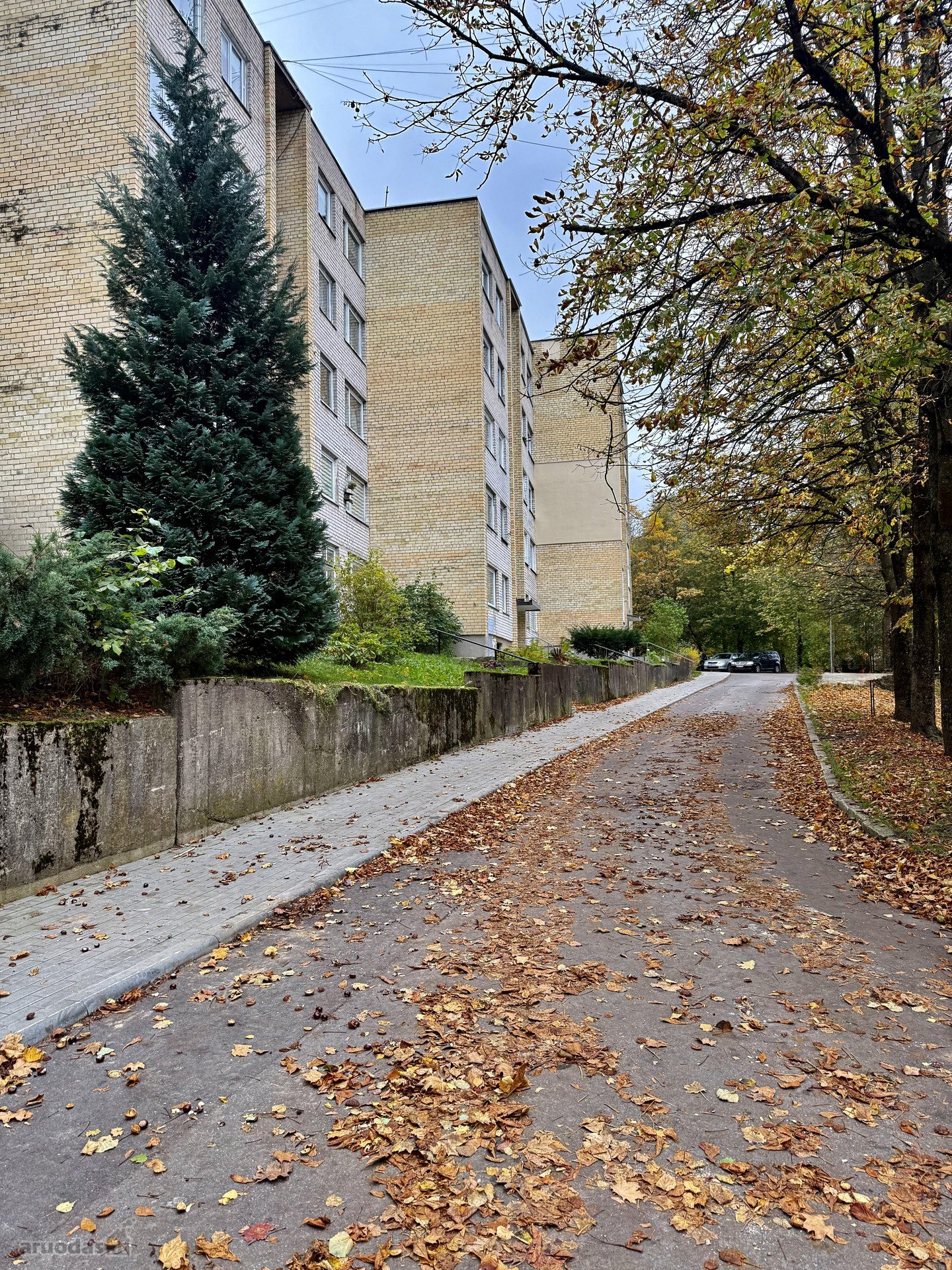 Parduodamas dviejų atskirų kambarių butas