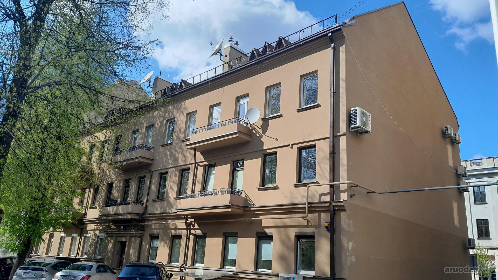 Parduodame dalį 223m2 iš 300m2 neįrengtos