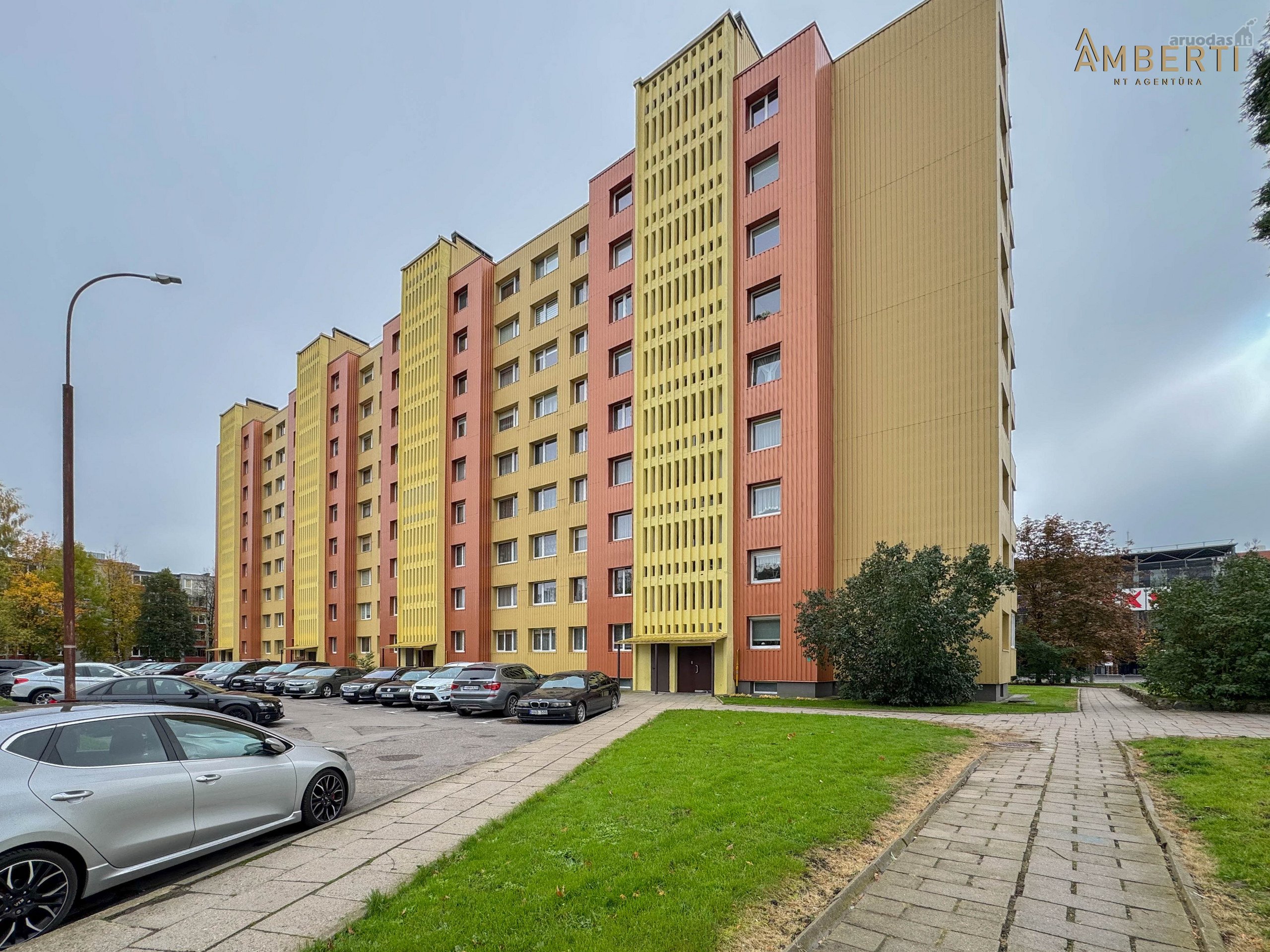 Amberti Nt Agentūra Išnuomoja 3 Kambarius Iš