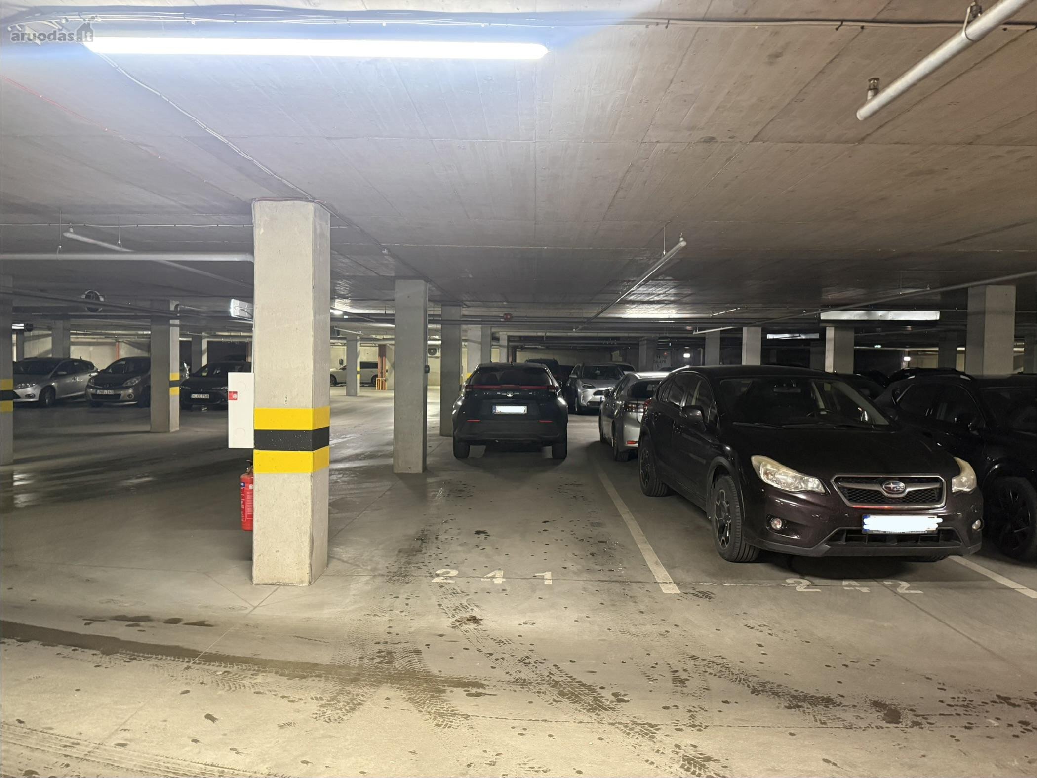 Parduodama požeminio automobilių parkavimo