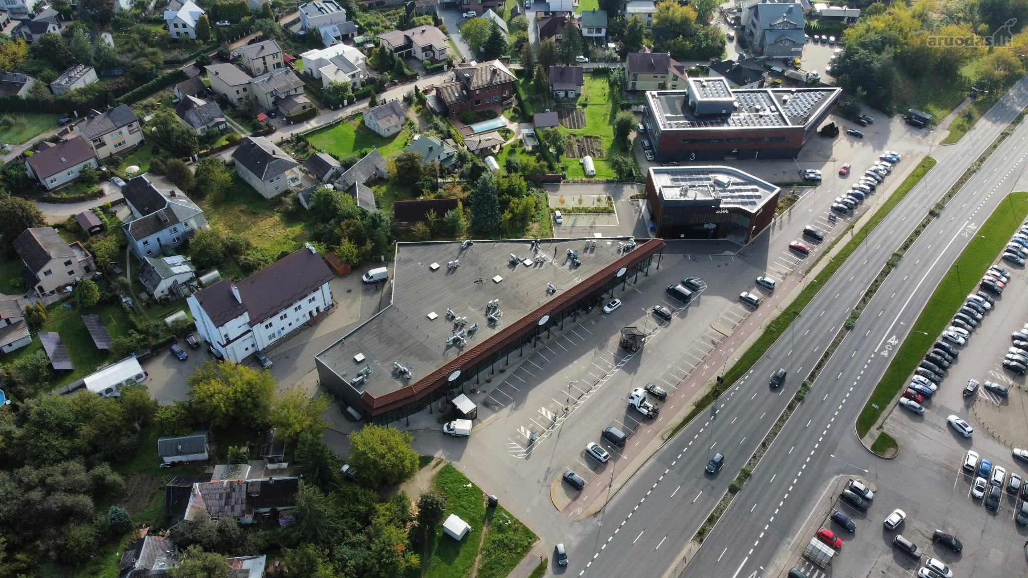 Ukmergės gatvėje išnuomojamos gerai matomos